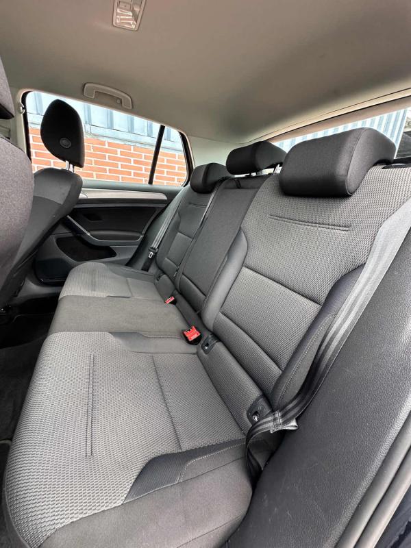 Volkswagen Golf VII 1.6 TDI 110 ALLSTAR DSG