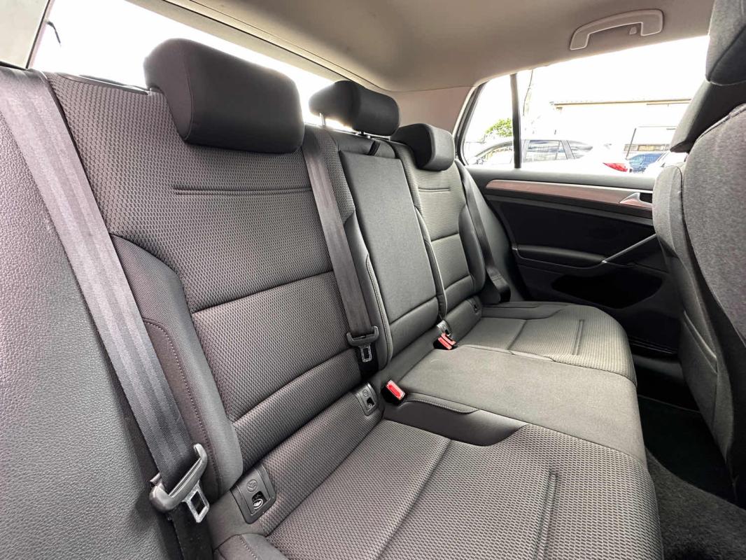 Volkswagen Golf VII 1.6 TDI 110 ALLSTAR DSG