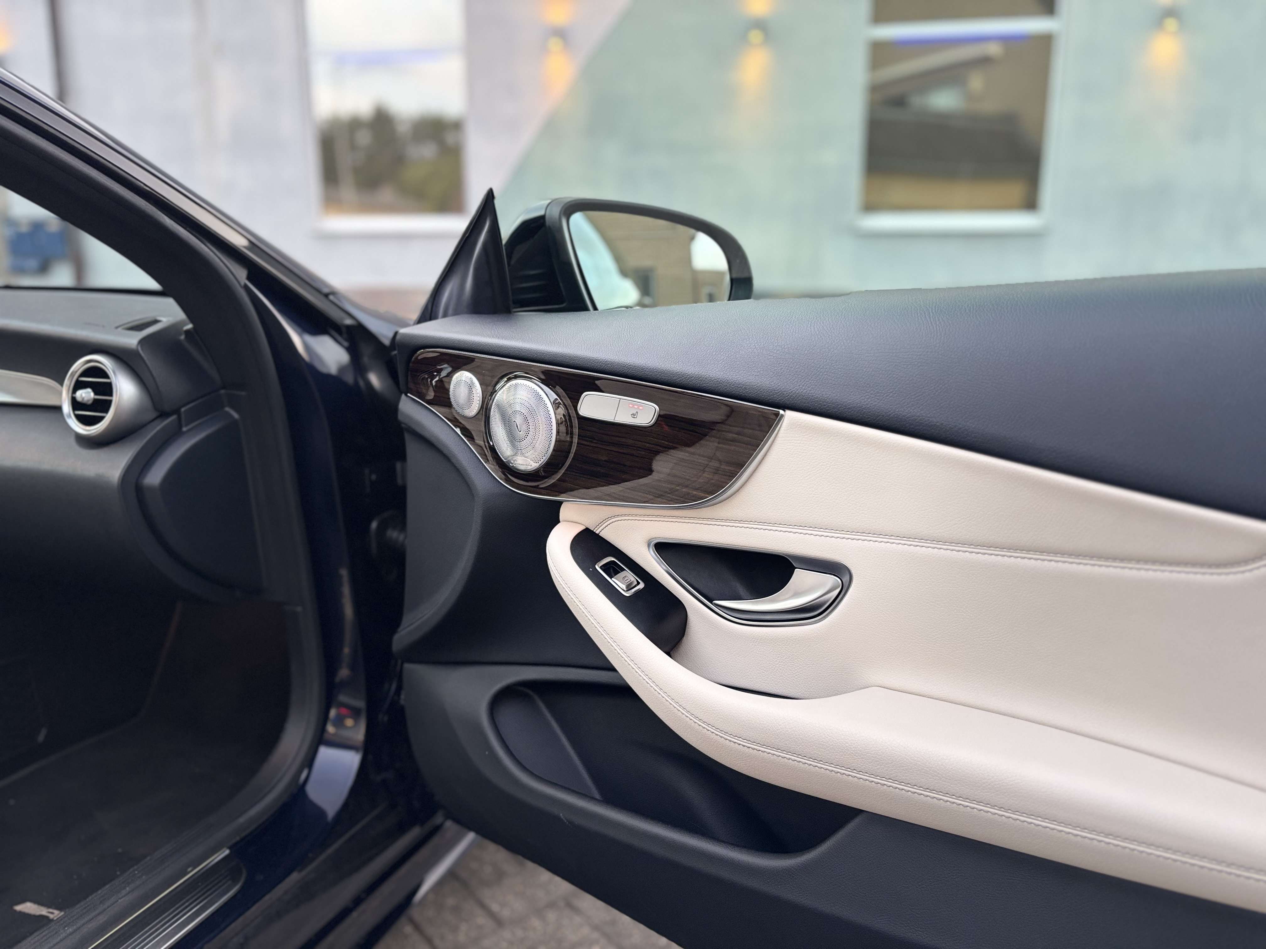 Mercedes-Benz C 220 Coupe C 220 d AMG LED BEAM PANO VIRTUAL CARPLAY BURMESTER FULL