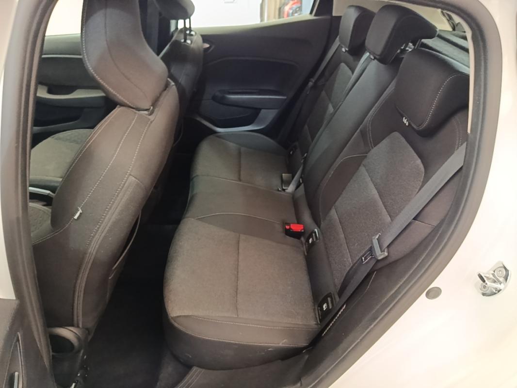 Renault Clio V Business E-Tech hybride 140 -21N