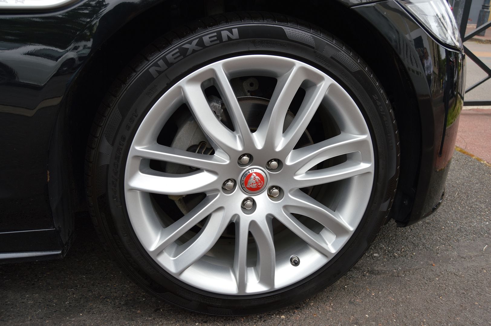 Jaguar XF 2.0D 180CH R-SPORT BVA