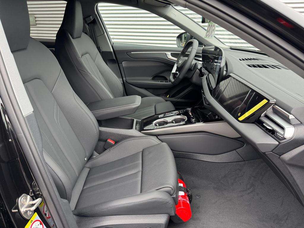 Audi A6 Avant Audi A6 Avant S line TFSI  150 kW S tronic