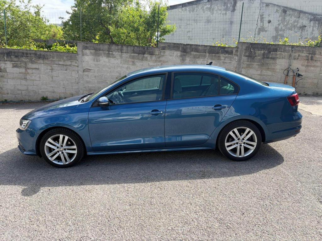 Volkswagen Jetta 2.0 16V TDI - 110 BV DSG 7 2011 BERLINE Confortline PHASE 2