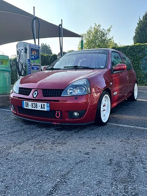 Renault Clio II (2) 2.0 16S 172 RS 3P