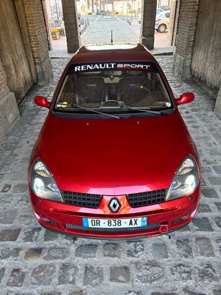 Renault Clio II (2) 2.0 16S 172 RS 3P