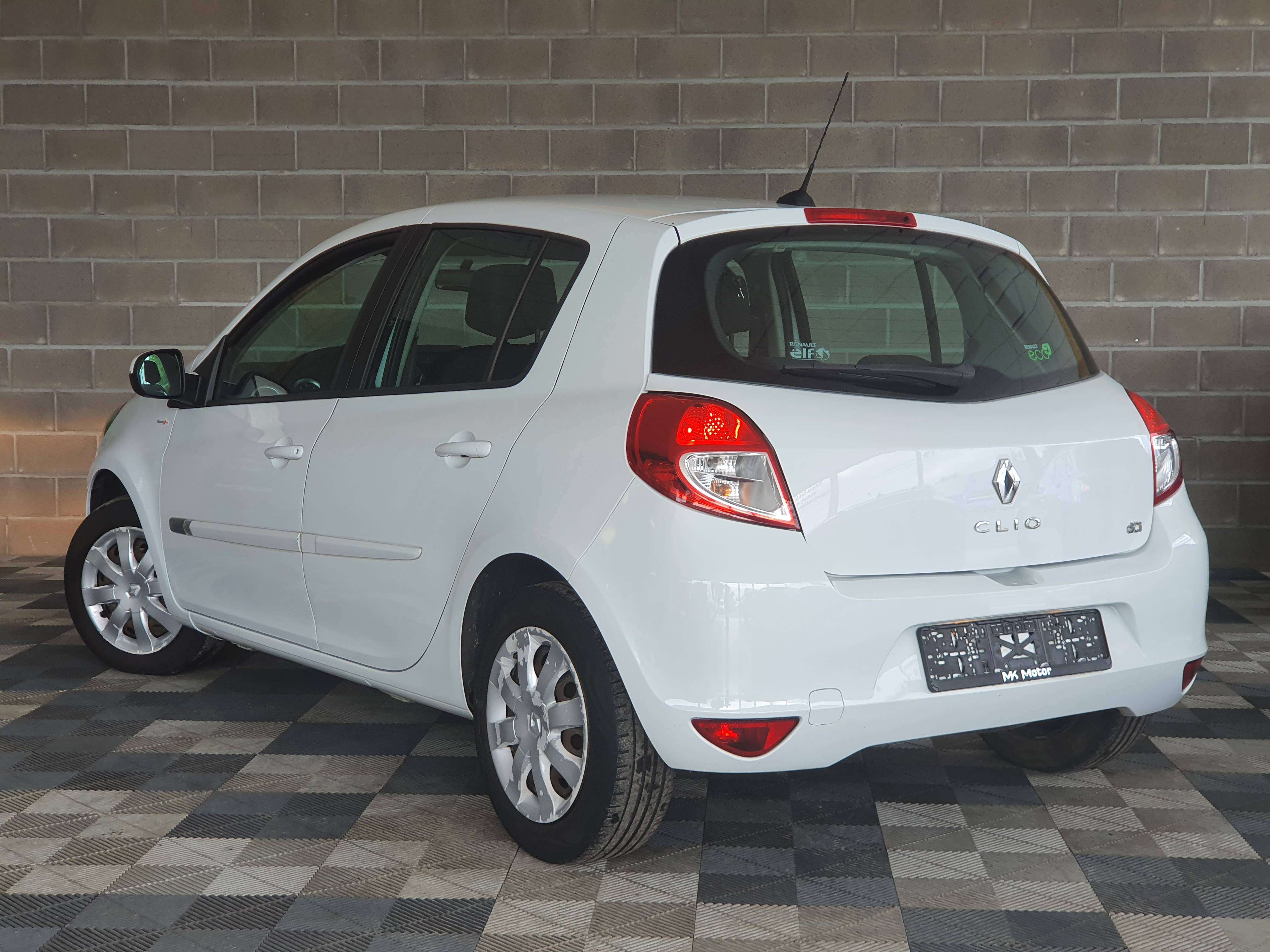 Renault Clio 🟢1.5 DIESEL 75CV - 1ER MAIN - 5 PORTES - CLIM