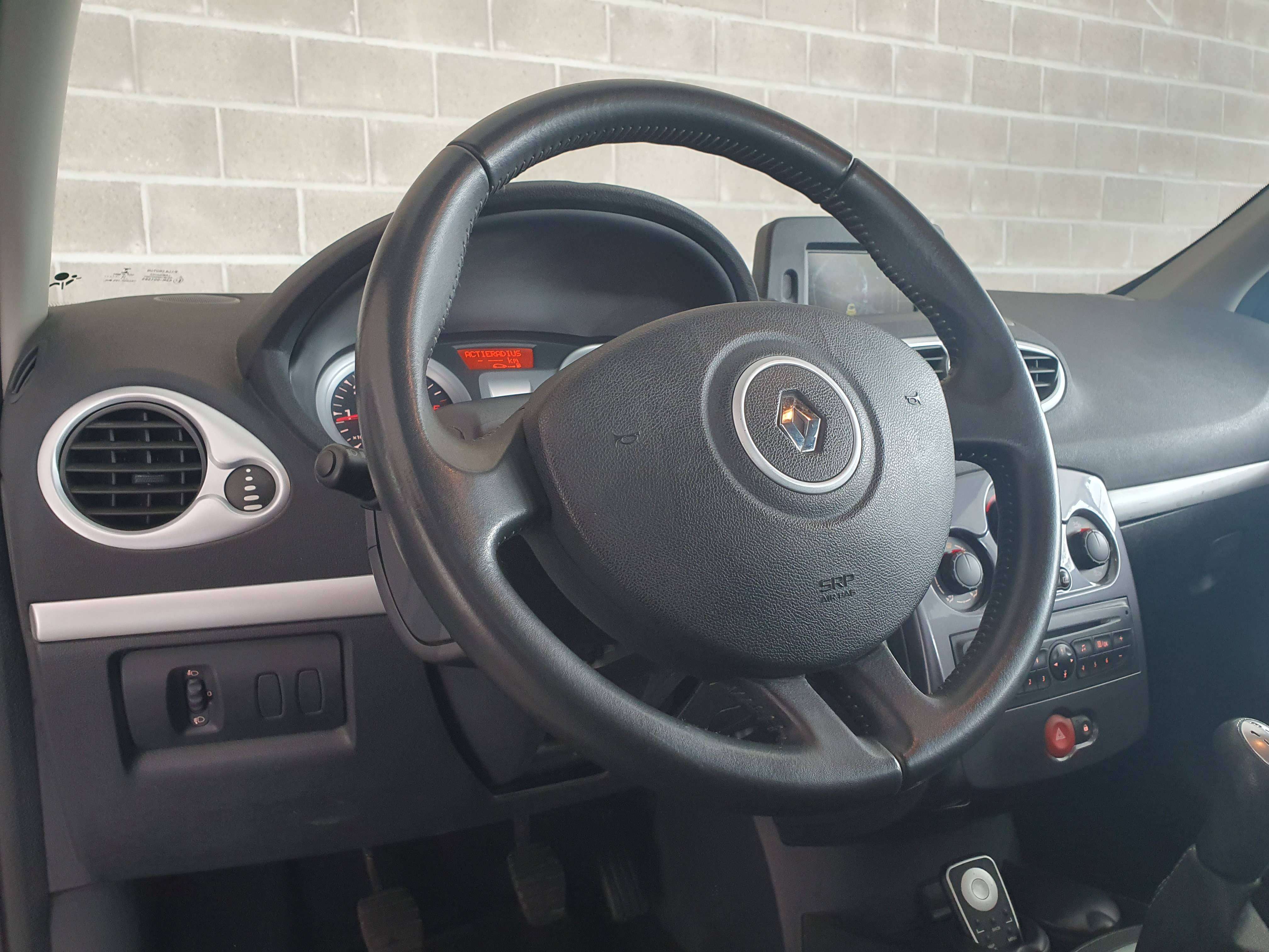 Renault Clio 🟢1.5 DIESEL 75CV - 1ER MAIN - 5 PORTES - CLIM