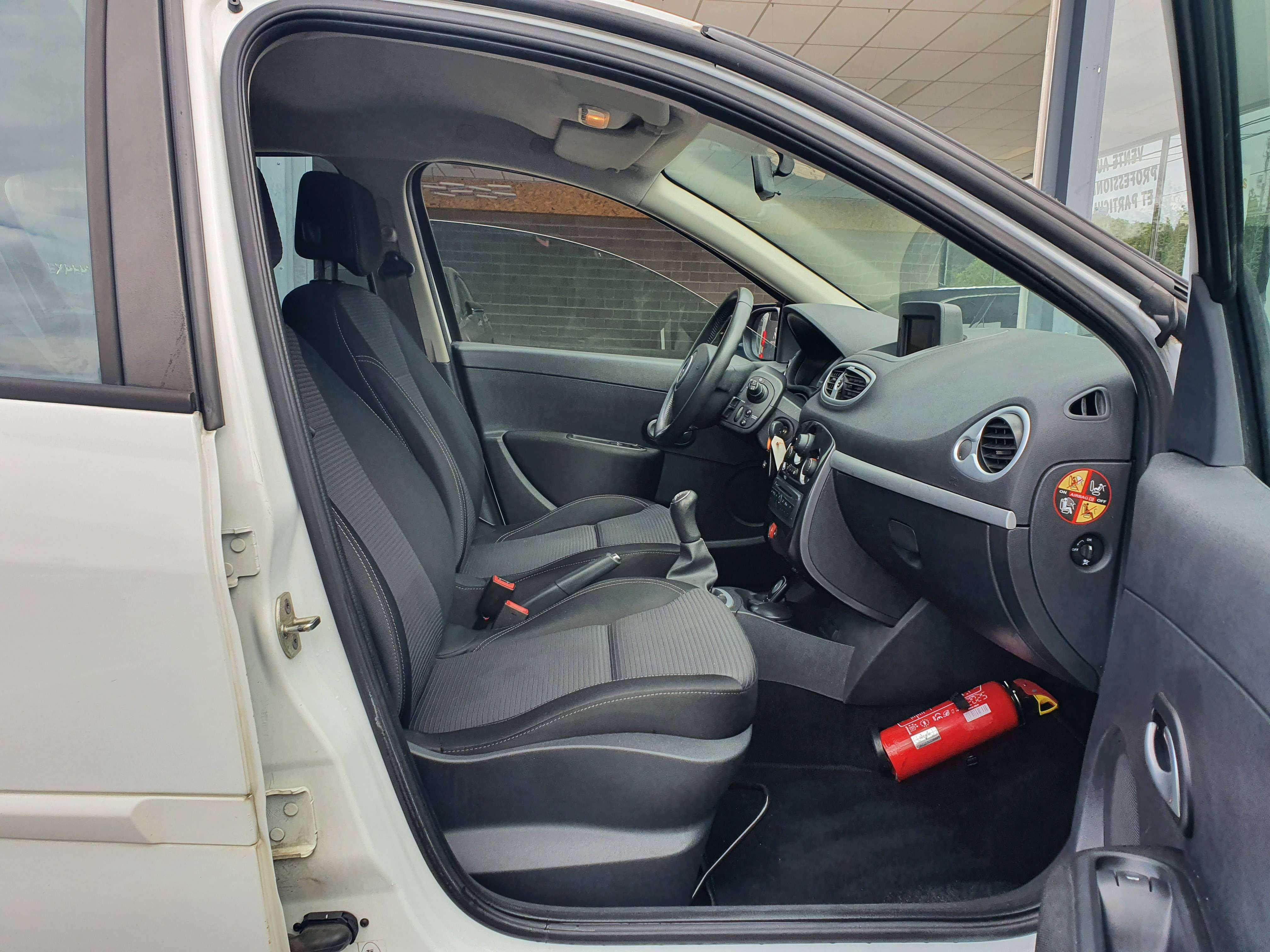 Renault Clio 🟢1.5 DIESEL 75CV - 1ER MAIN - 5 PORTES - CLIM