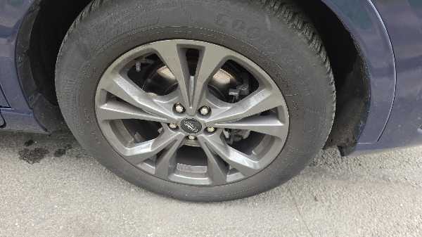 Ford Kuga II (2) 2.0 TDCI 120 ST LINE BLACK &amp; SILVER POWERSHIFT