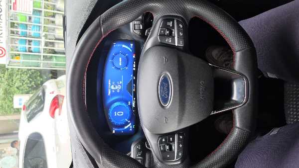 Ford Kuga II (2) 2.0 TDCI 120 ST LINE BLACK &amp; SILVER POWERSHIFT