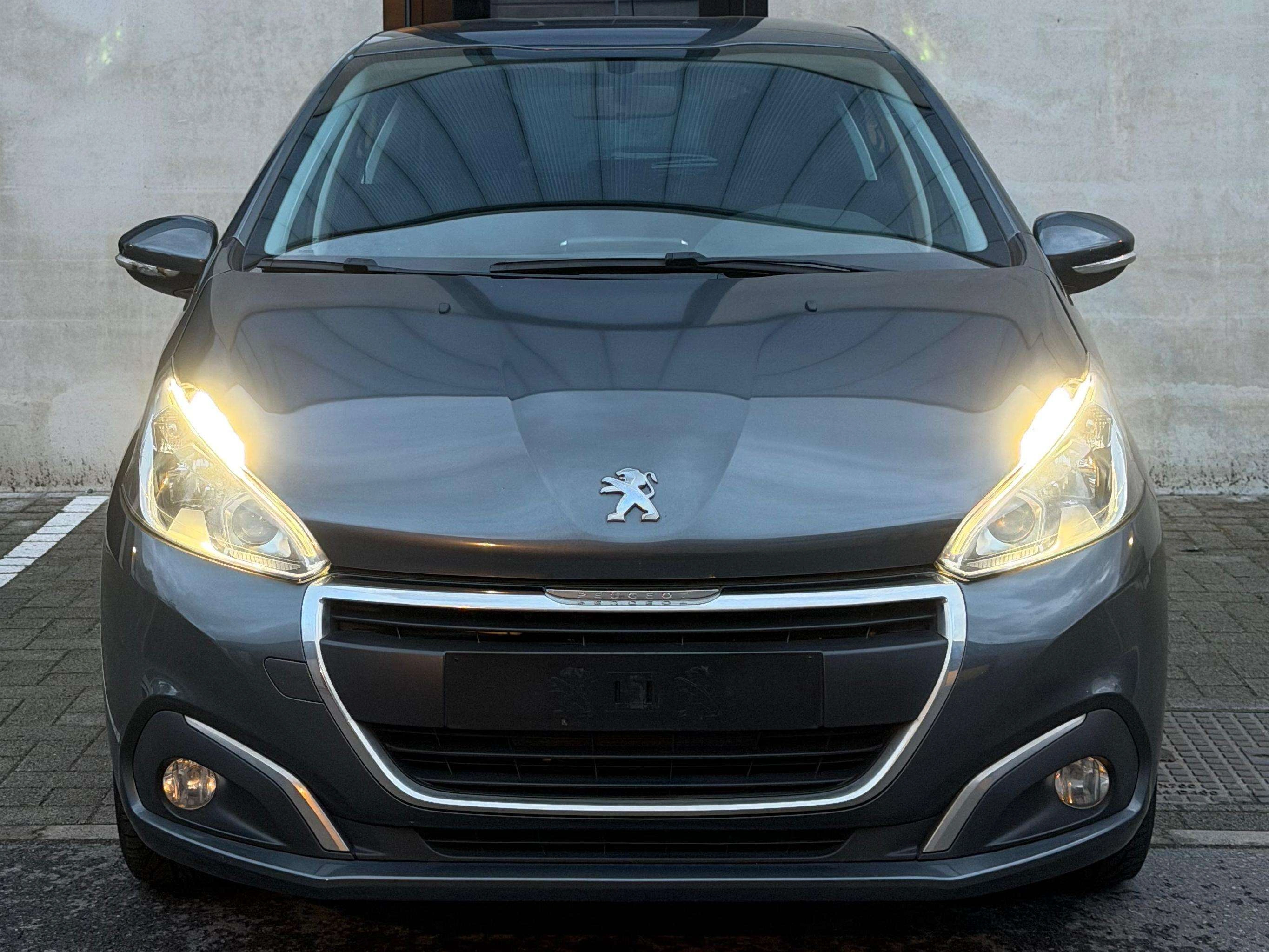 Peugeot 208 208 1.2i Active