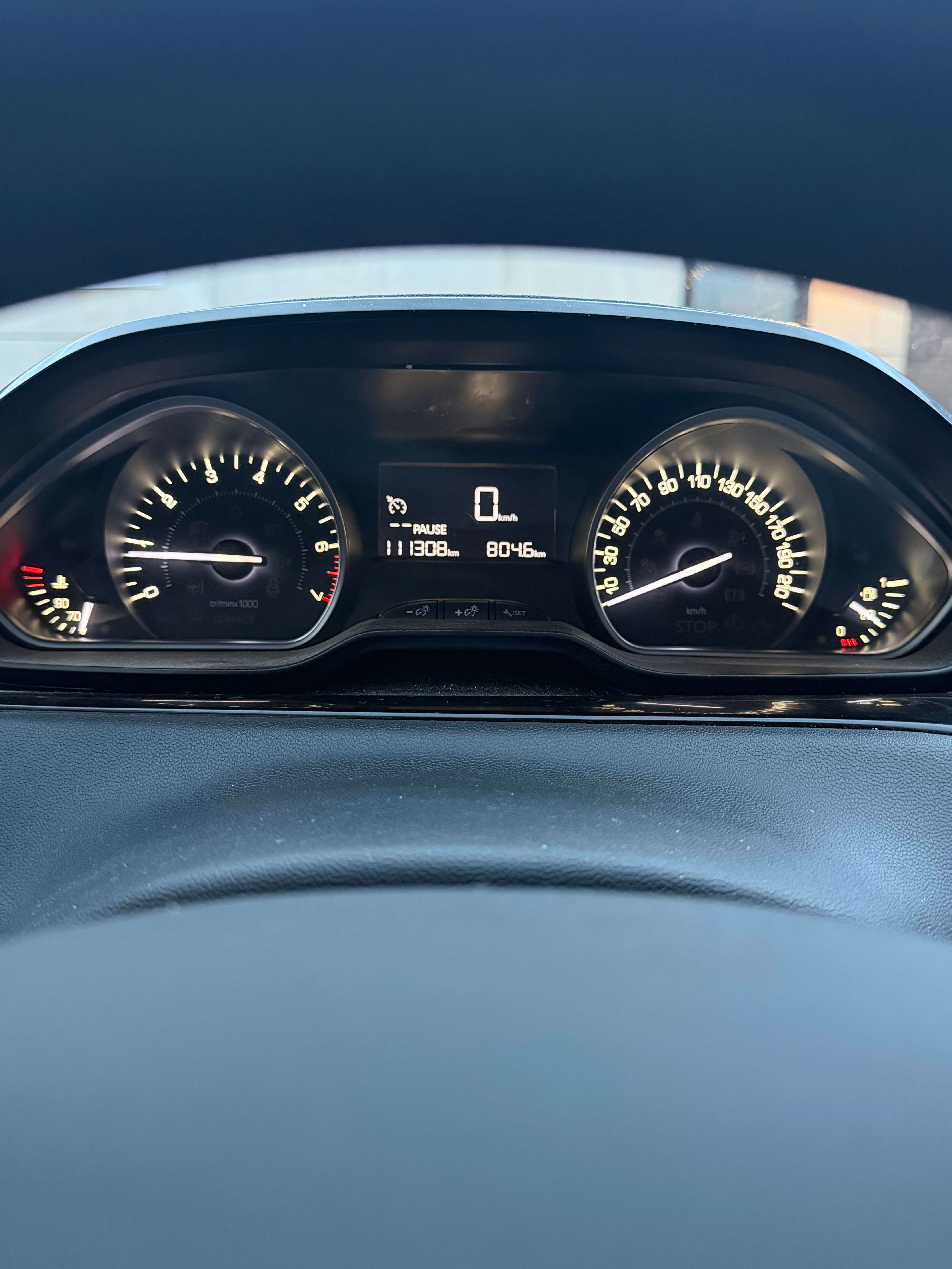 Peugeot 208 208 1.2i Active