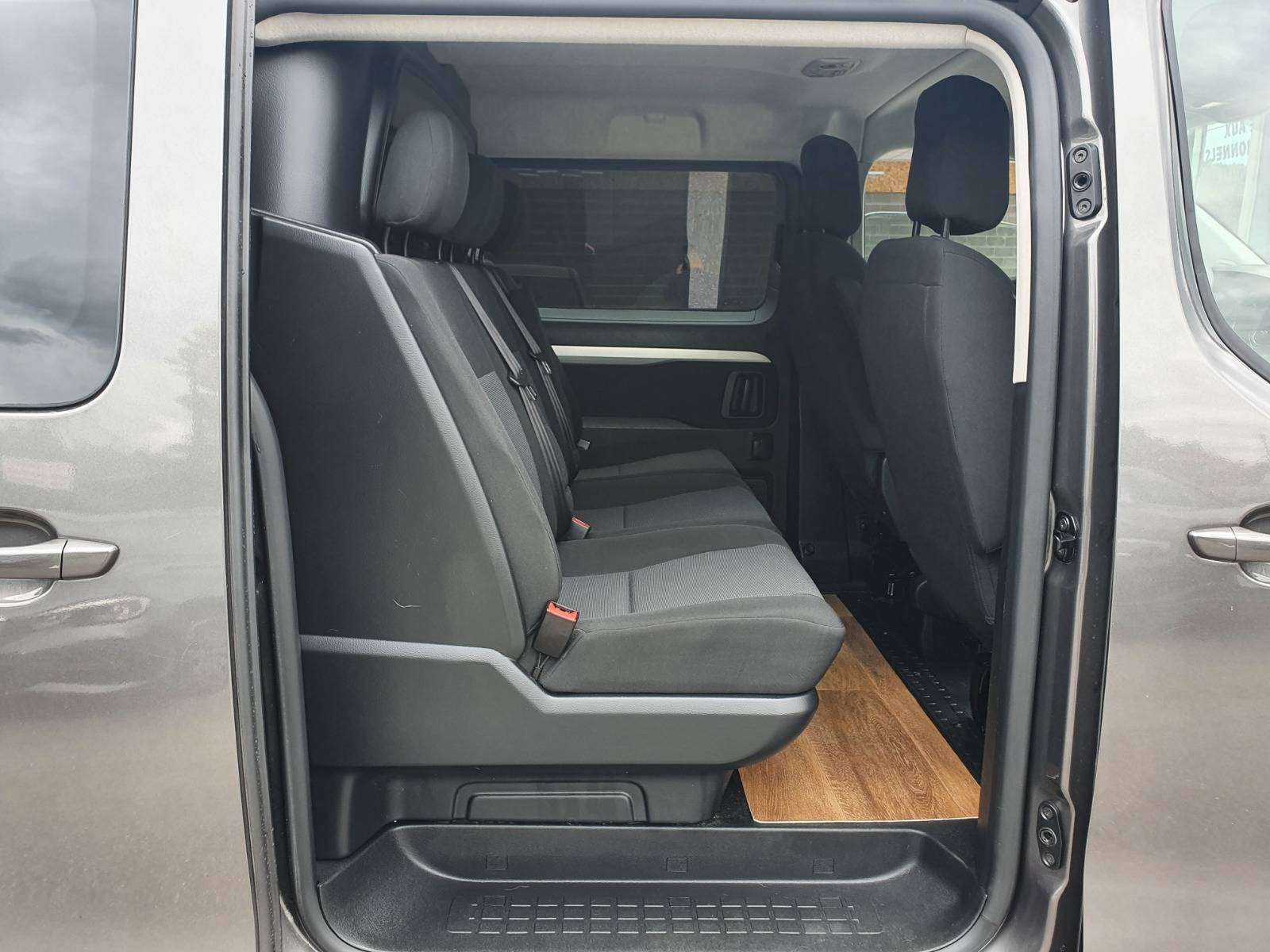 Peugeot Expert 🟢2.0 DIESEL 122CV - DOUBLE CABINE - 5PLACES - UTILITAIRE