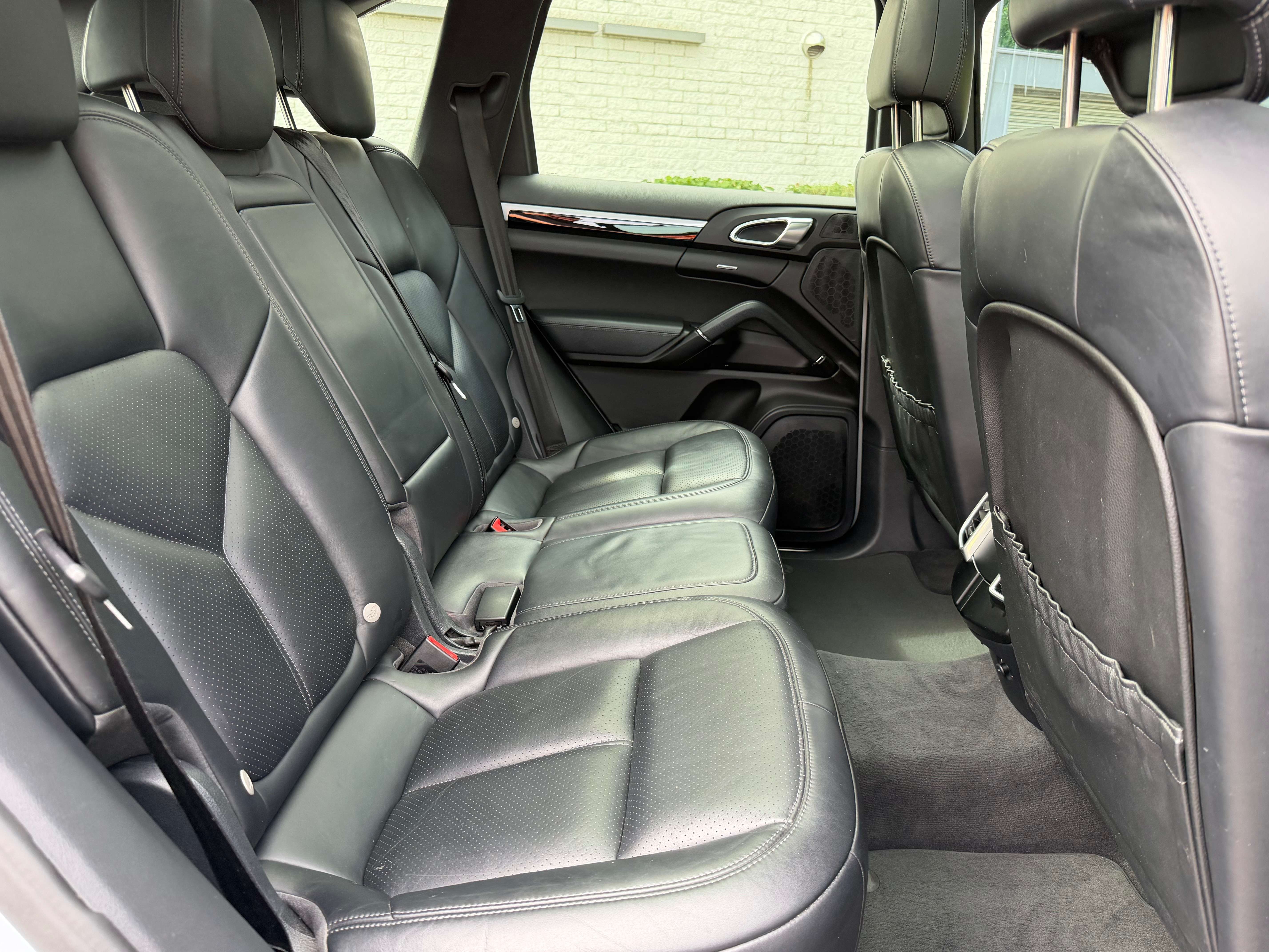 Porsche Cayenne RÉSERVÉ !!