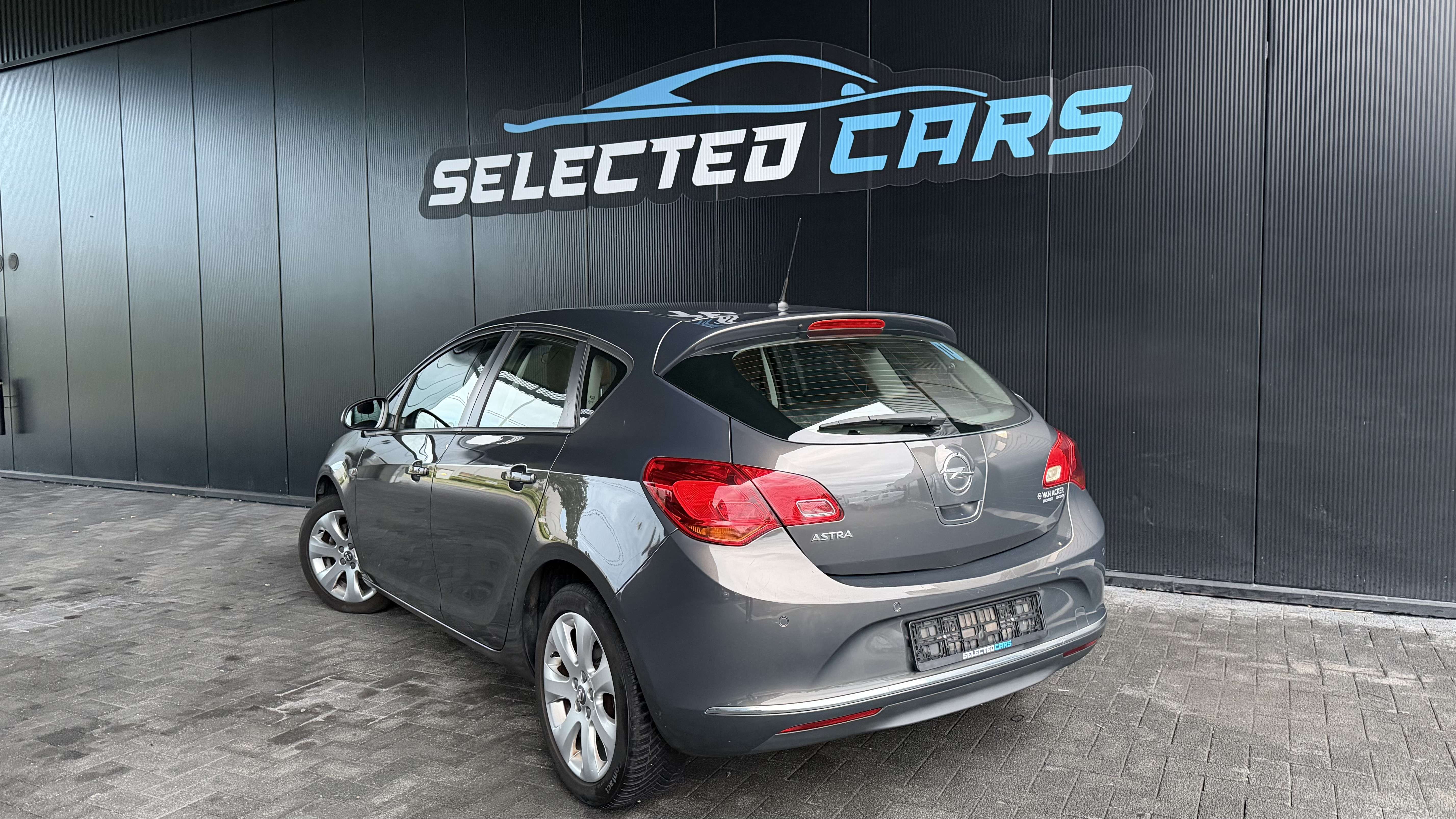 Opel Astra 1.4i Benzine Enjoy *1Jaar Garantie*