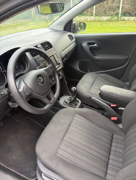 Volkswagen Polo V (2) 1.4 TDI 90 BLUEMOTION TECHNOLOGY 5CV CROSS POLO 5P