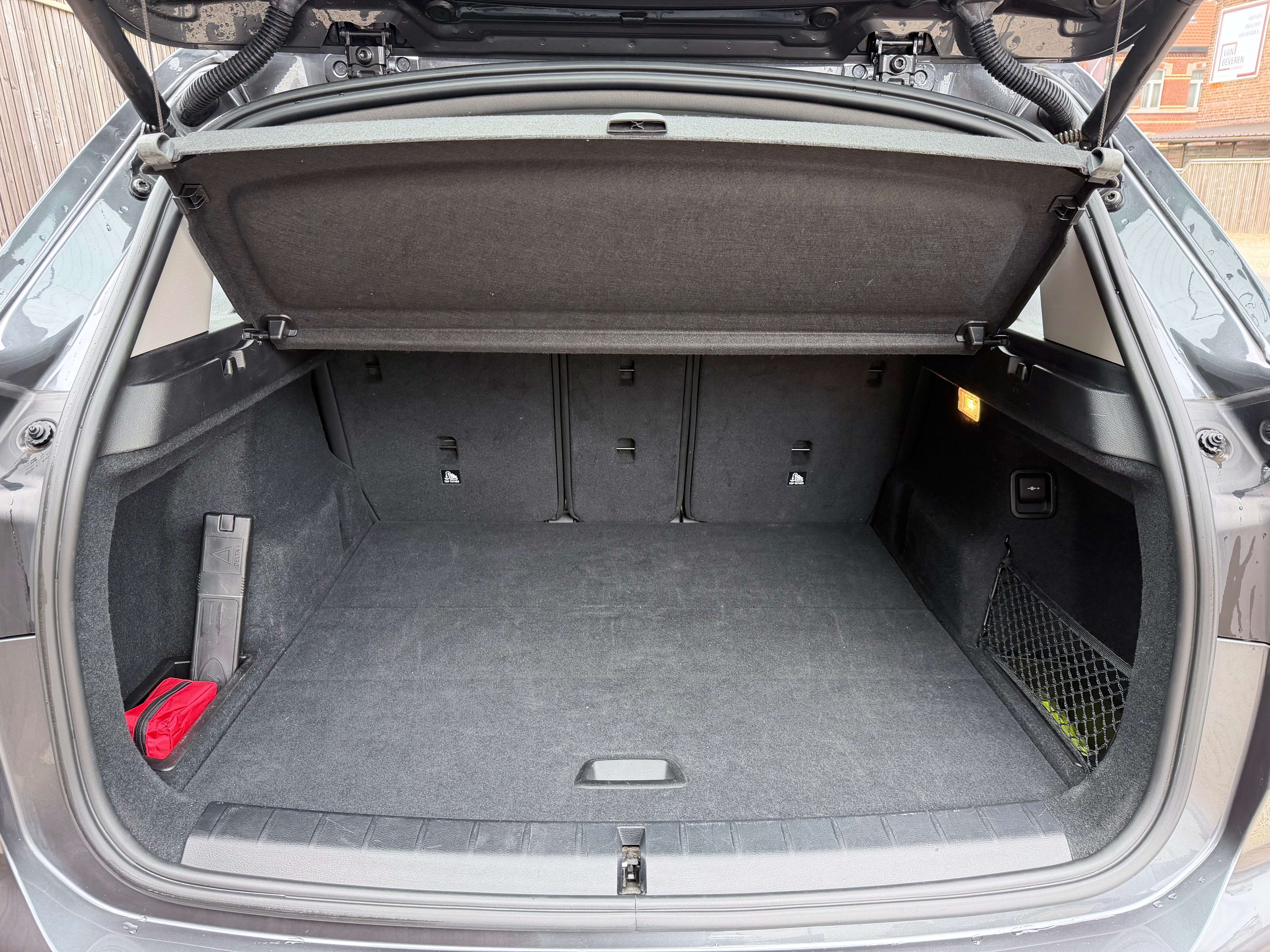 BMW X1 X1 1.5iA sDrive18 NETTO: € 17.347