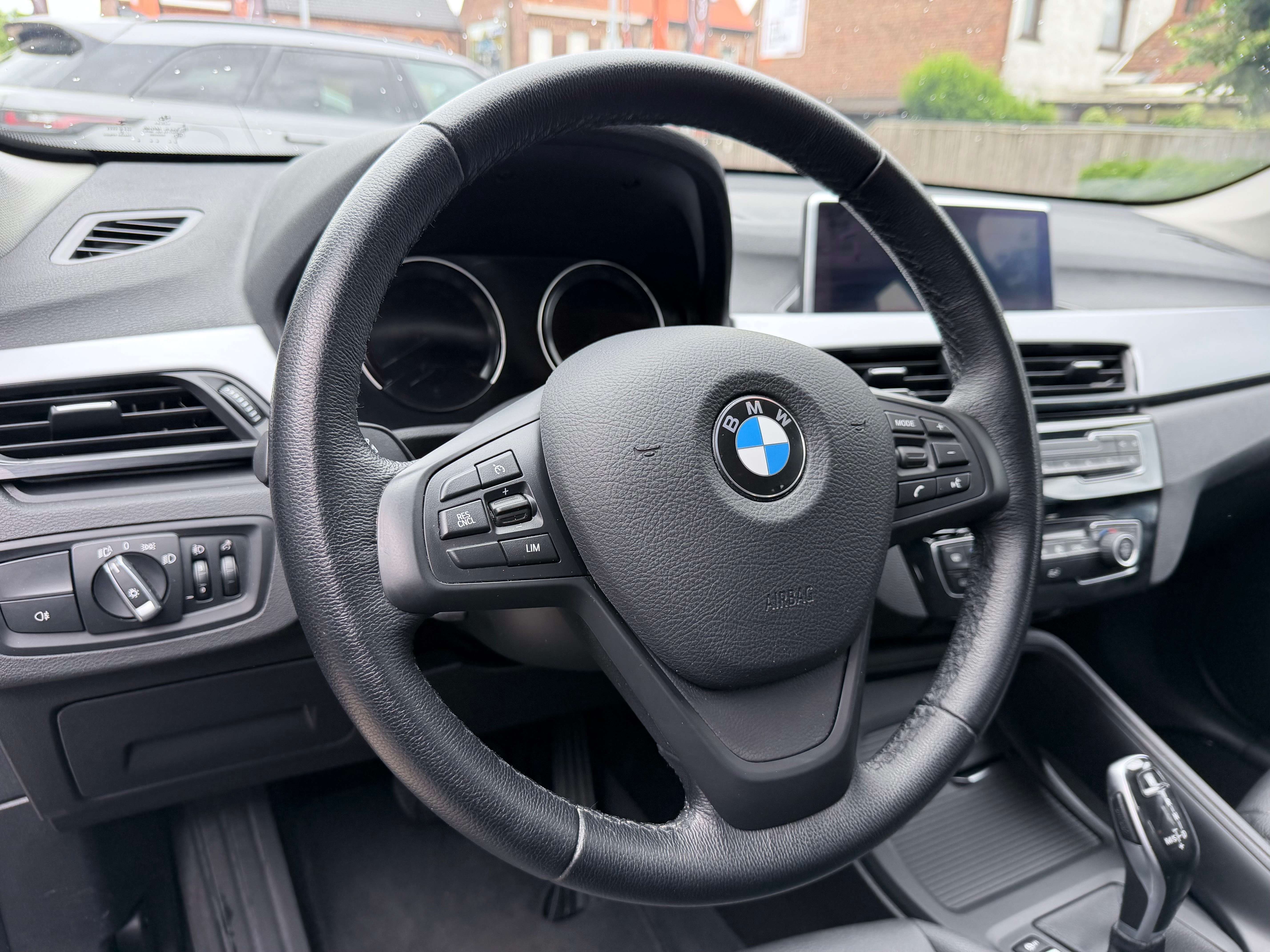 BMW X1 X1 1.5iA sDrive18 NETTO: € 17.347