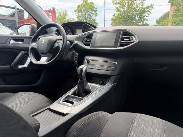 Peugeot 308 II (2) 110CV ALLURE BV5