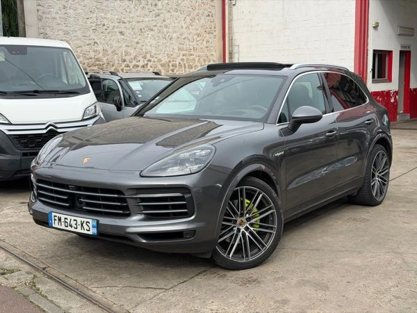 Porsche Cayenne 3.0 HYBRID 462CV