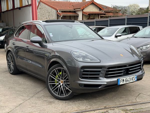 Porsche Cayenne 3.0 HYBRID 462CV