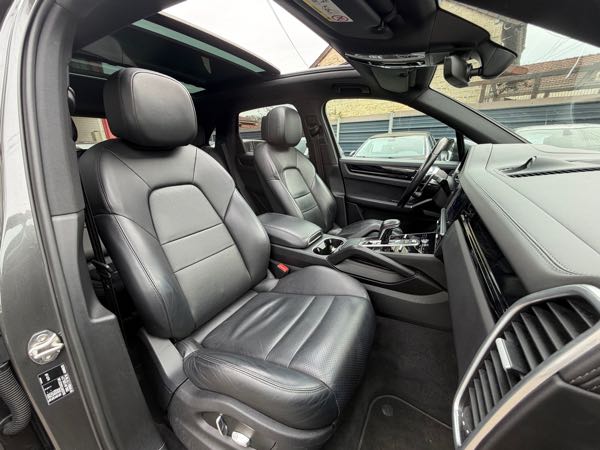 Porsche Cayenne 3.0 HYBRID 462CV
