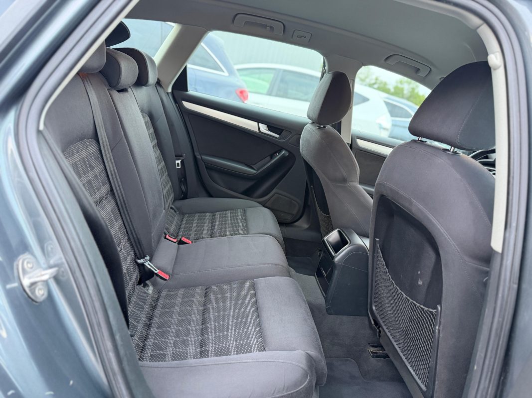 Audi A4 AVANT 2.0 TDI 120 ATTRACTION