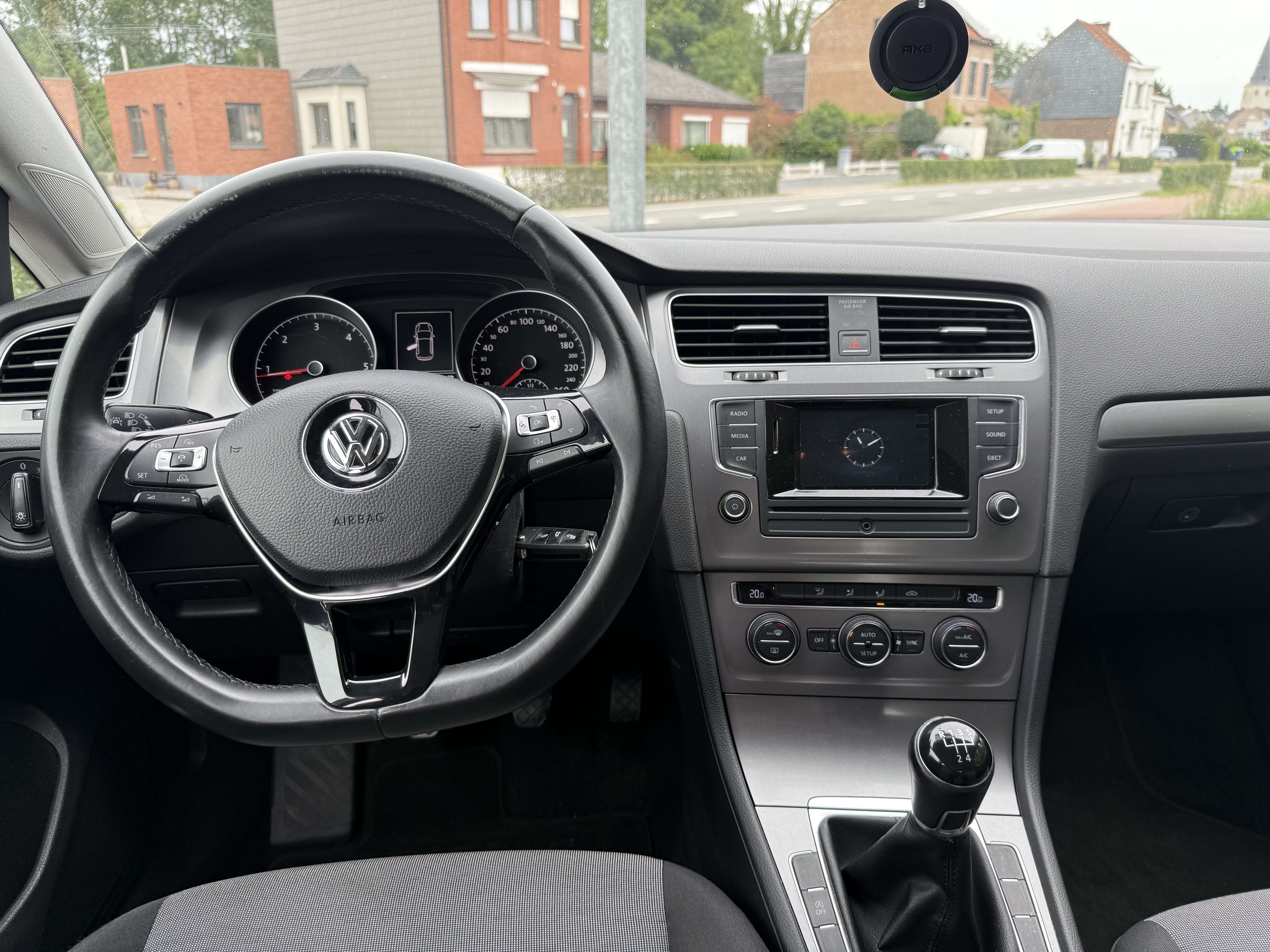 Volkswagen Golf 1.6 CR TDi * CLIM * PDC * EURO 5