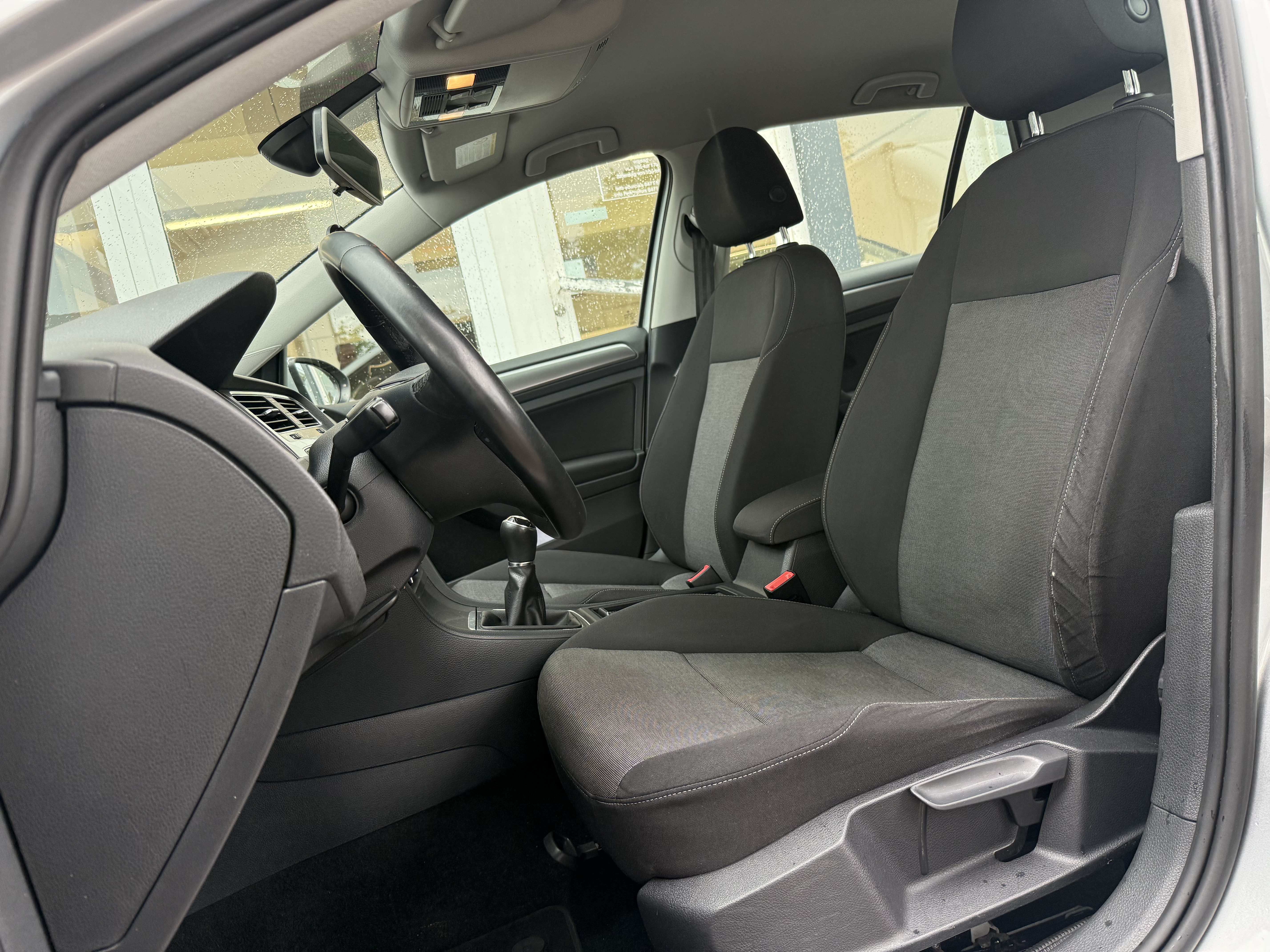 Volkswagen Golf 1.6 CR TDi * CLIM * PDC * EURO 5