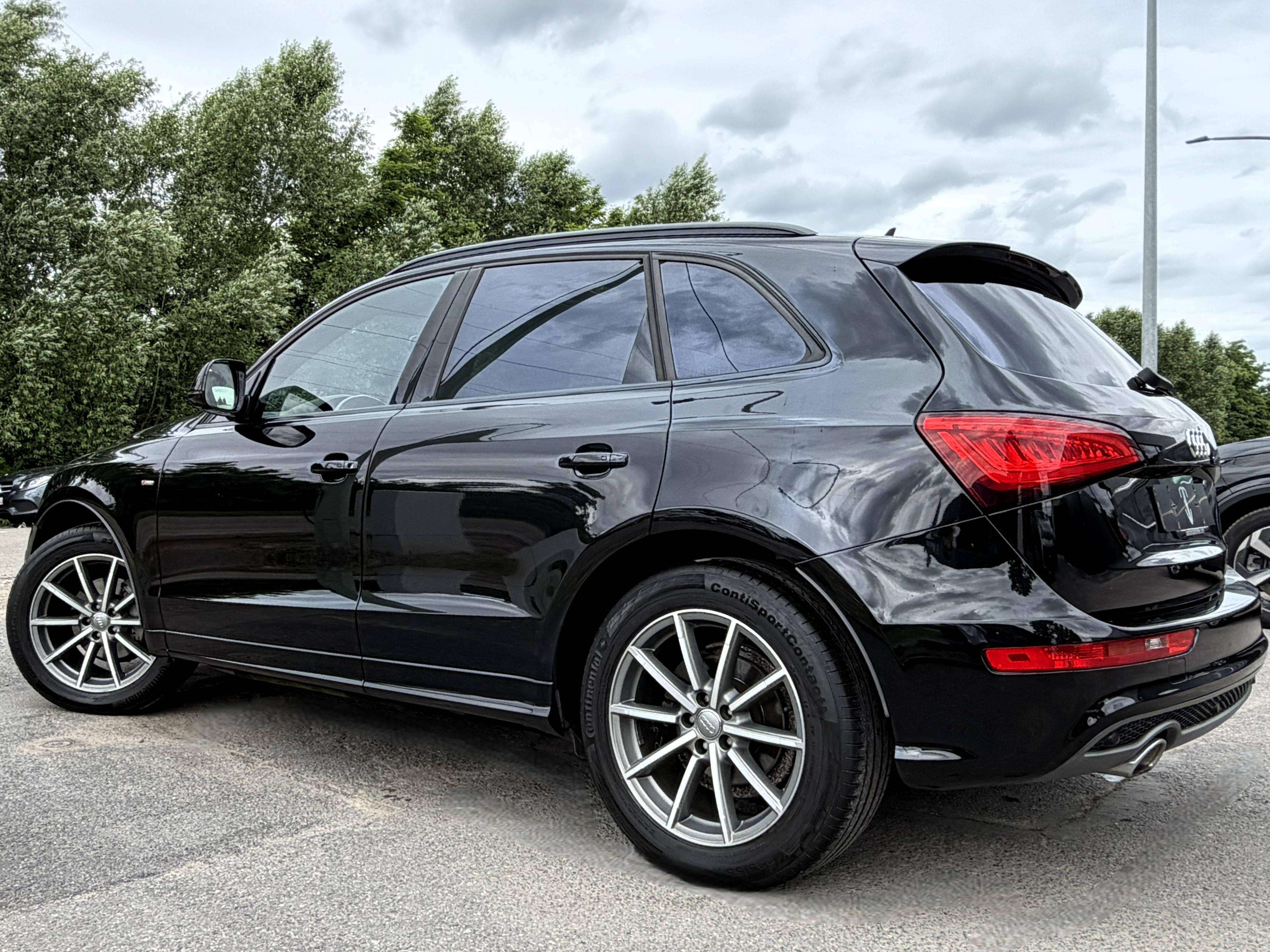 Audi Q5 2.0 TDi S-Line Design Edition 1er PROPRIO/CUIR/NAVI/LED/PANO/JA19"