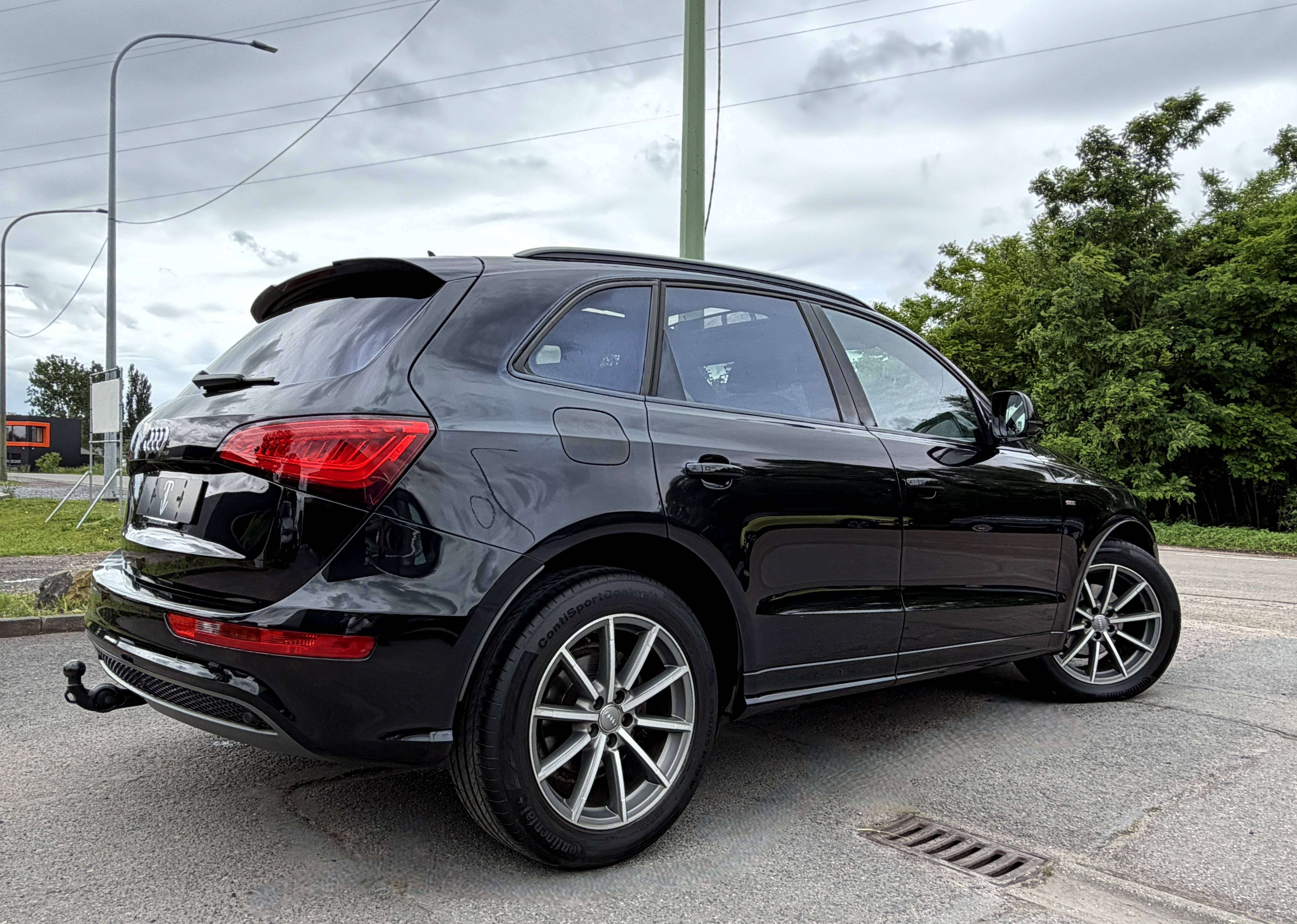Audi Q5 2.0 TDi S-Line Design Edition 1er PROPRIO/CUIR/NAVI/LED/PANO/JA19"