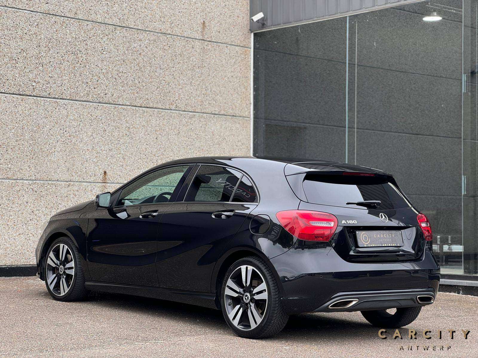 Mercedes-Benz A 180 A 180 BlueEFFICIENCY | NAVI | BLUETOOTH | LED | ZETELVERWARMING |