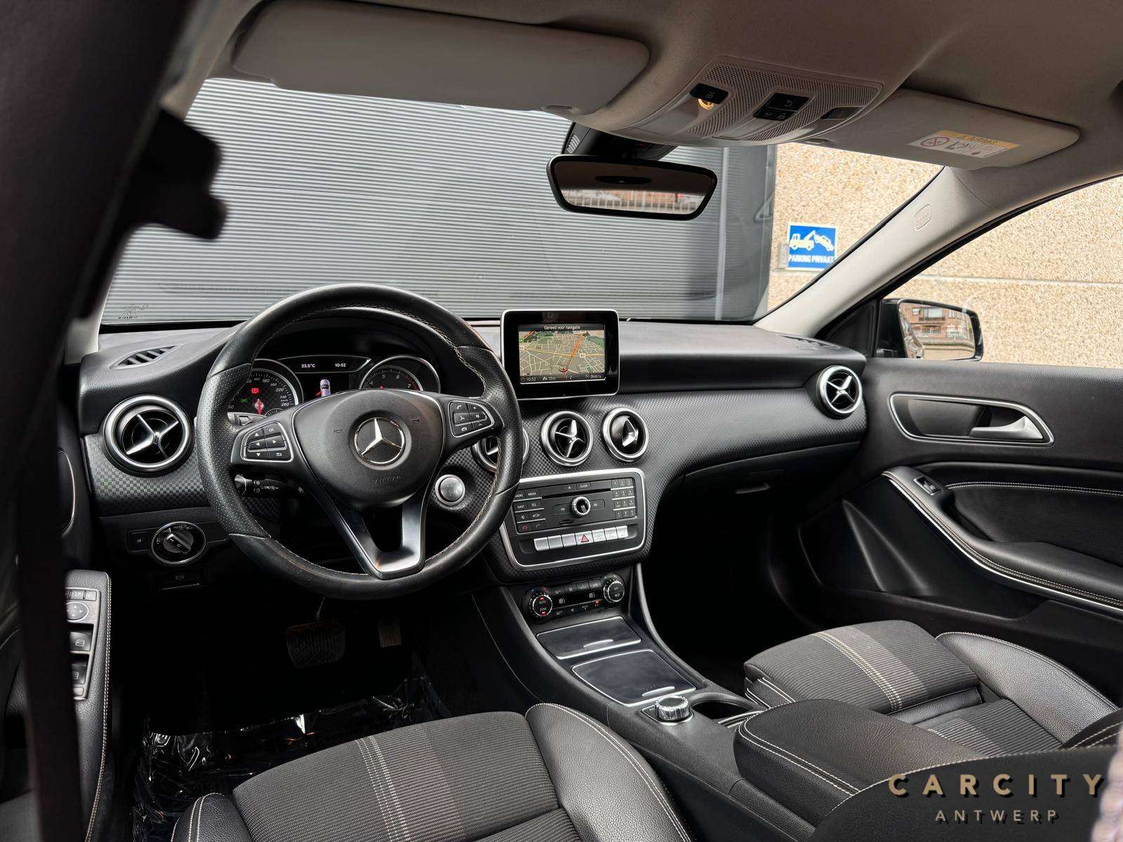 Mercedes-Benz A 180 A 180 BlueEFFICIENCY | NAVI | BLUETOOTH | LED | ZETELVERWARMING |