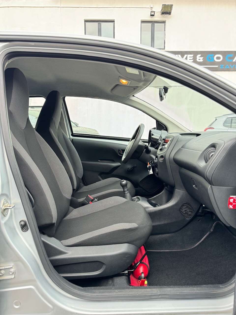 Peugeot 108 1.0i Benzine ** 1 JAAR GARANTIE ** !!