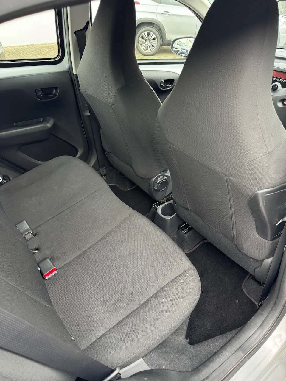 Peugeot 108 1.0i Benzine ** 1 JAAR GARANTIE ** !!