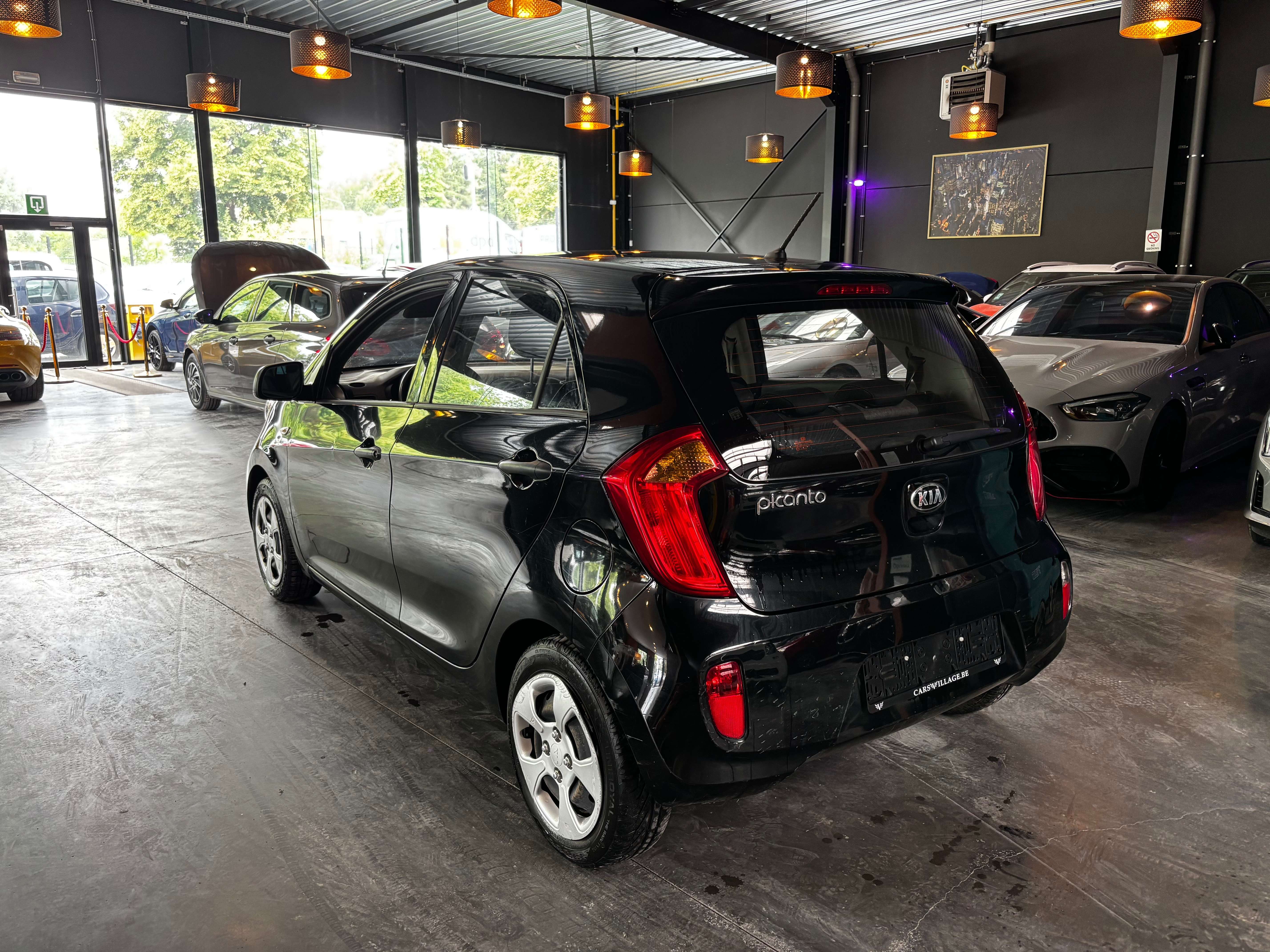 Kia Picanto 12 MOIS DE GARANTIE / Picanto 1.0i Lounge