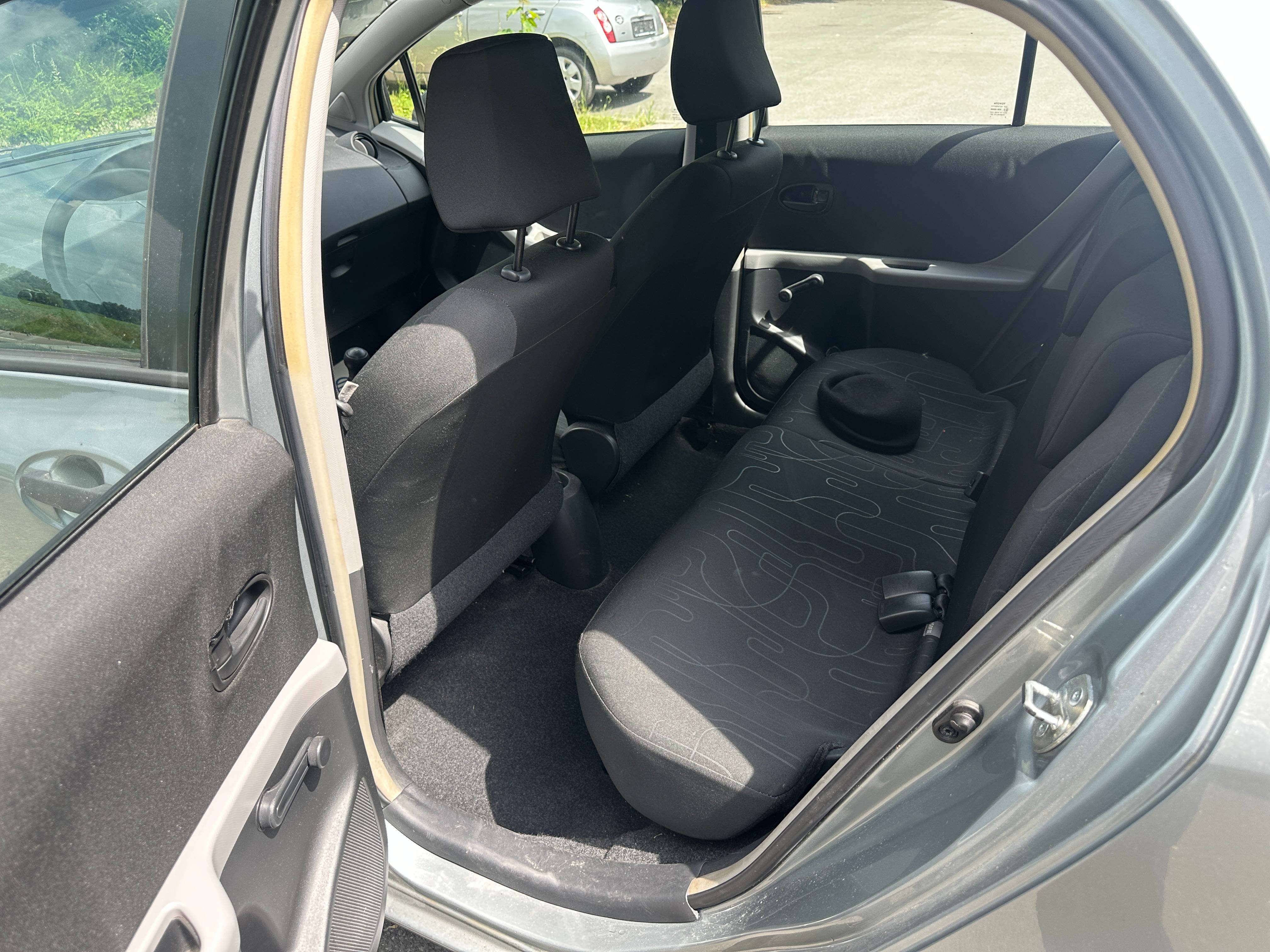 Toyota Yaris Yaris 1.0i VVT-i Comfort/exportation uniquement hors EU