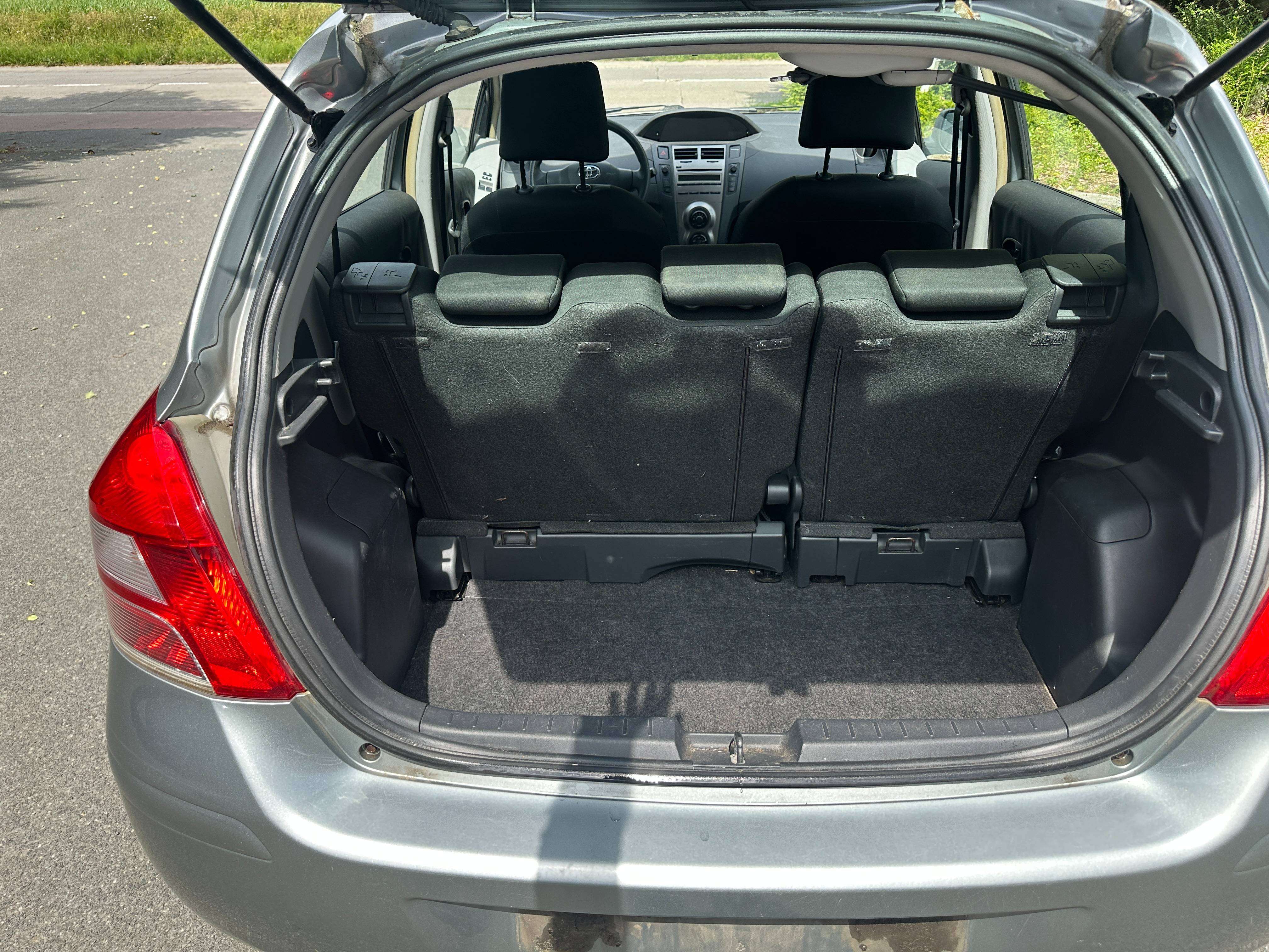 Toyota Yaris Yaris 1.0i VVT-i Comfort/exportation uniquement hors EU