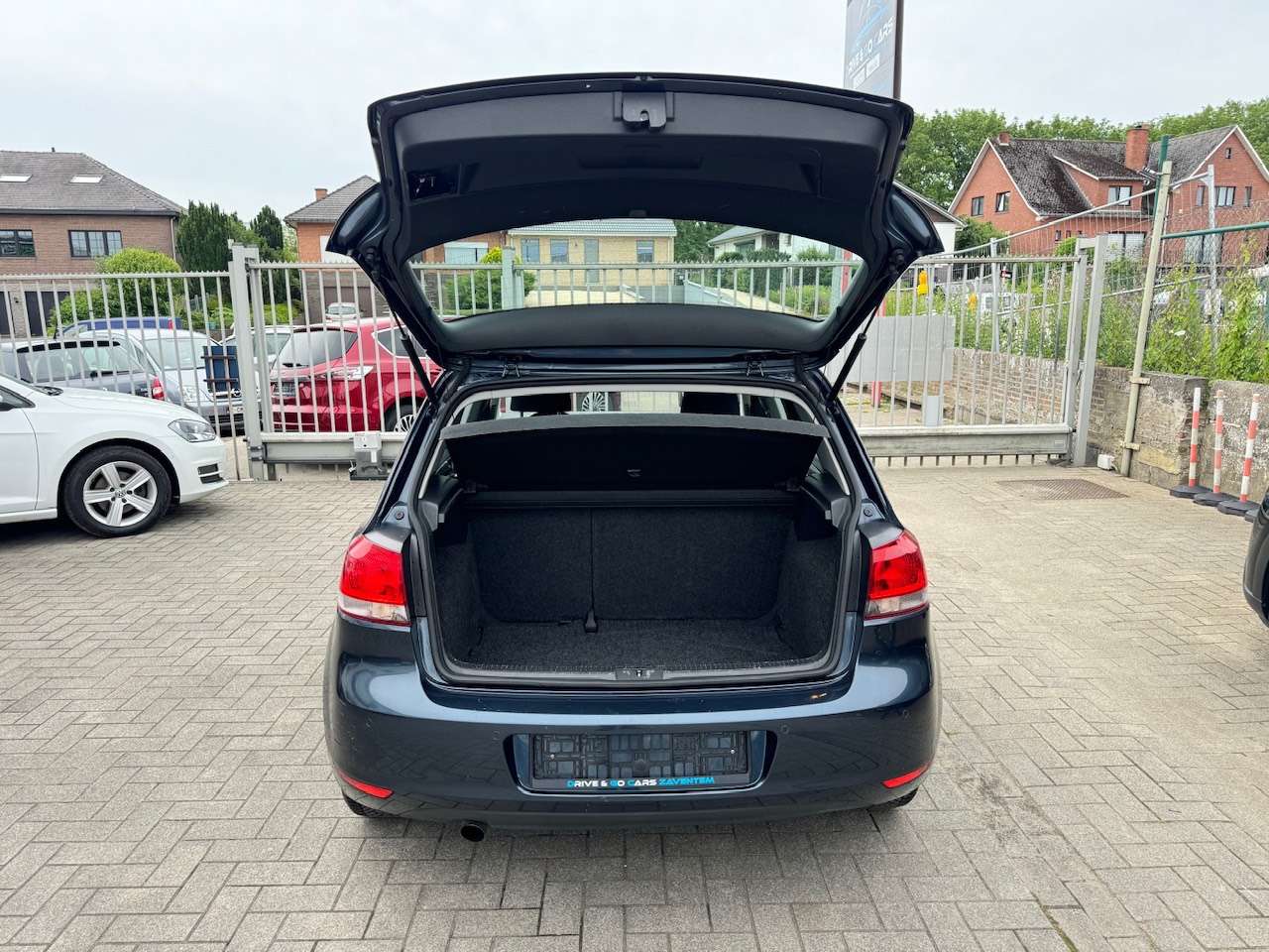 Volkswagen Golf 1.6 CR TDi Highline ** 1 JAAR GARANTIE ** !!