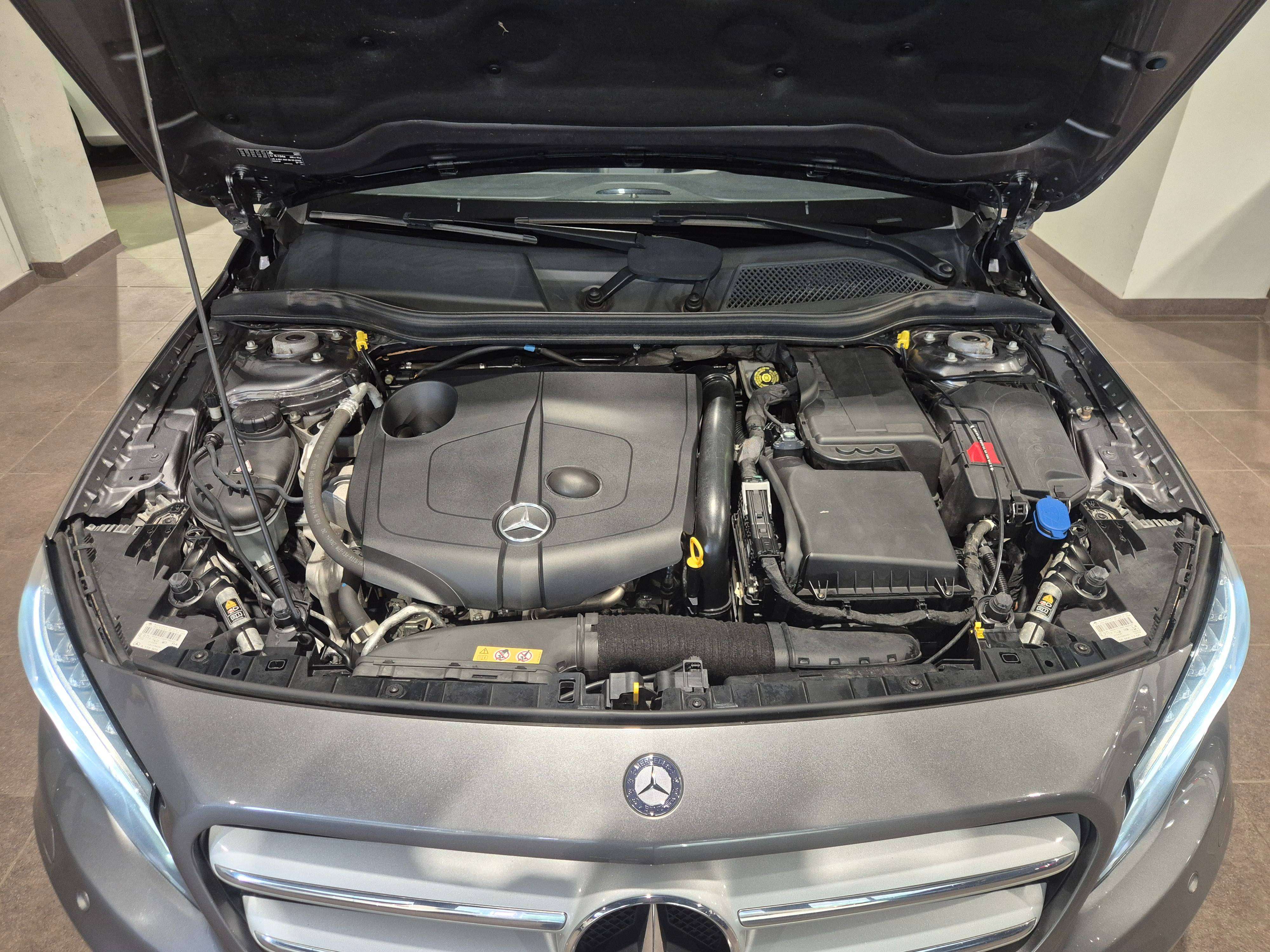 Mercedes-Benz GLA 200 GLA 200 d 4-Matic