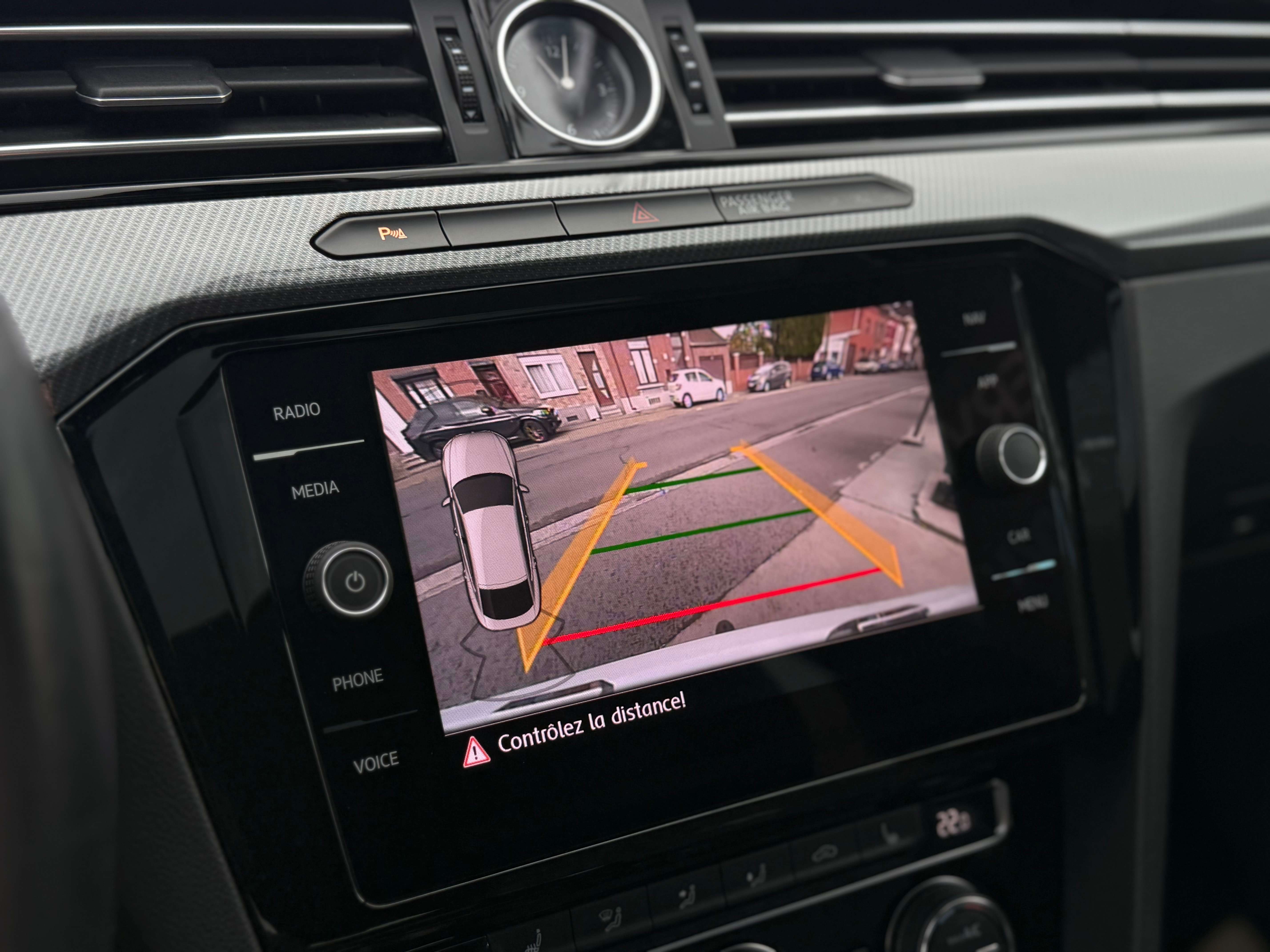 Volkswagen Arteon 2.0 TSI R-Line DSG TOIT PANORAMIQUE - COCKPIT - LINE ASS. - FRONT ASS. - DISTRONIC - CAMERA - FULL OPTION