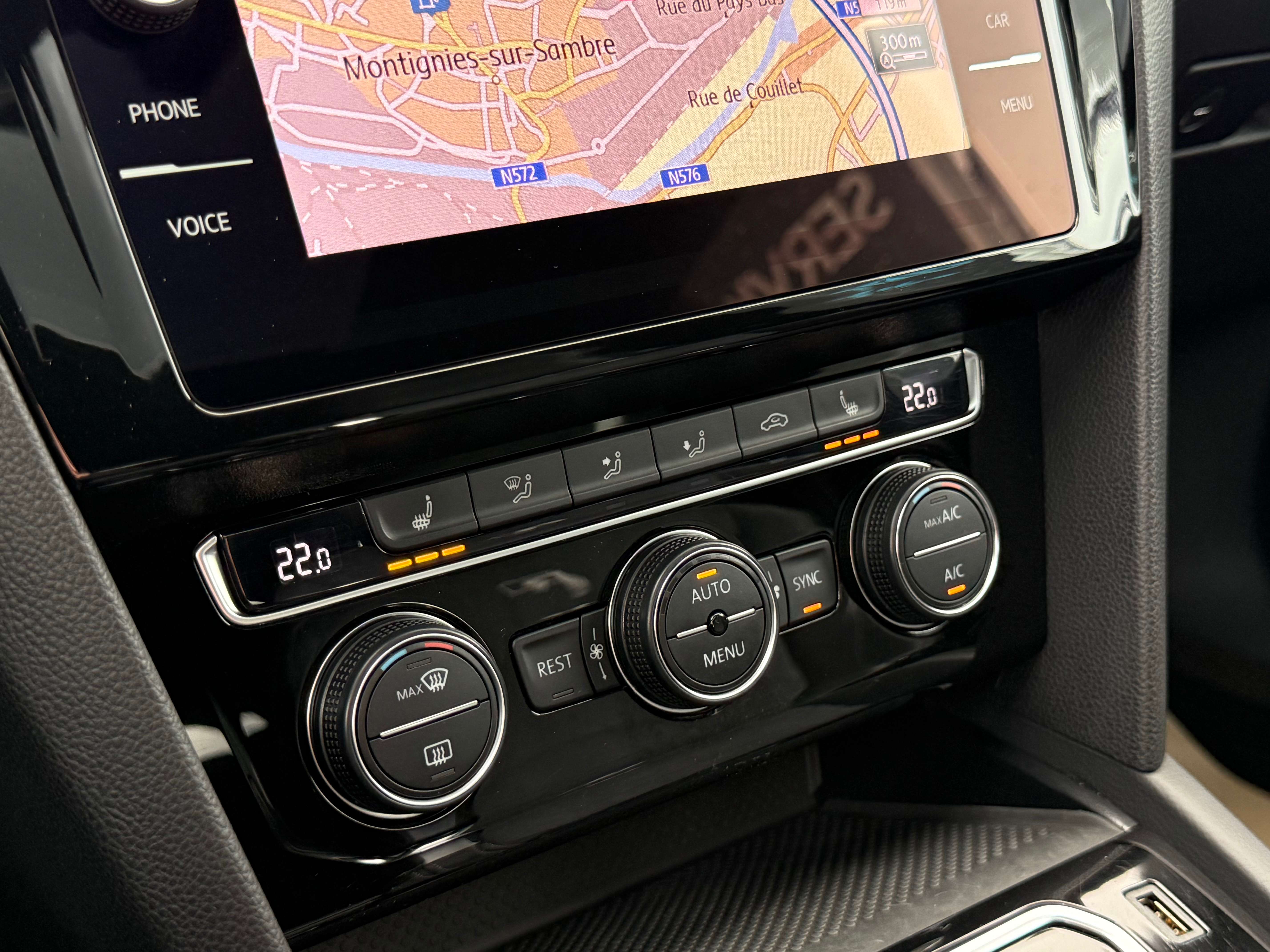 Volkswagen Arteon 2.0 TSI R-Line DSG TOIT PANORAMIQUE - COCKPIT - LINE ASS. - FRONT ASS. - DISTRONIC - CAMERA - FULL OPTION