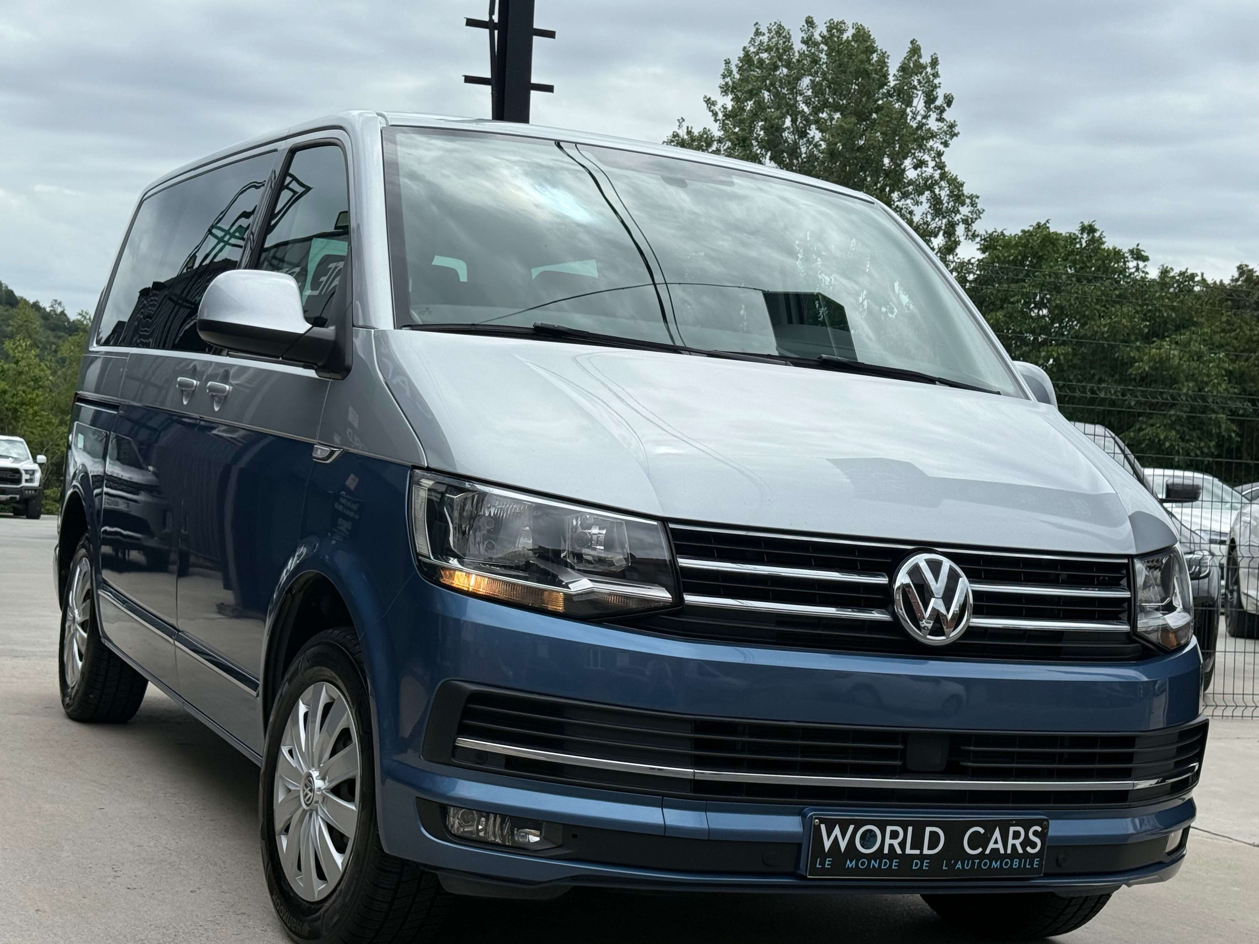 Volkswagen T6 Caravelle 2.0 TDi 150CV DSG TVAC*BTWIN - 8 PLACES- DISTRONIC - CAMERA - NAVIGATION - CARPLAY- FRONT ASSIST - GARANTIE 12MOIS
