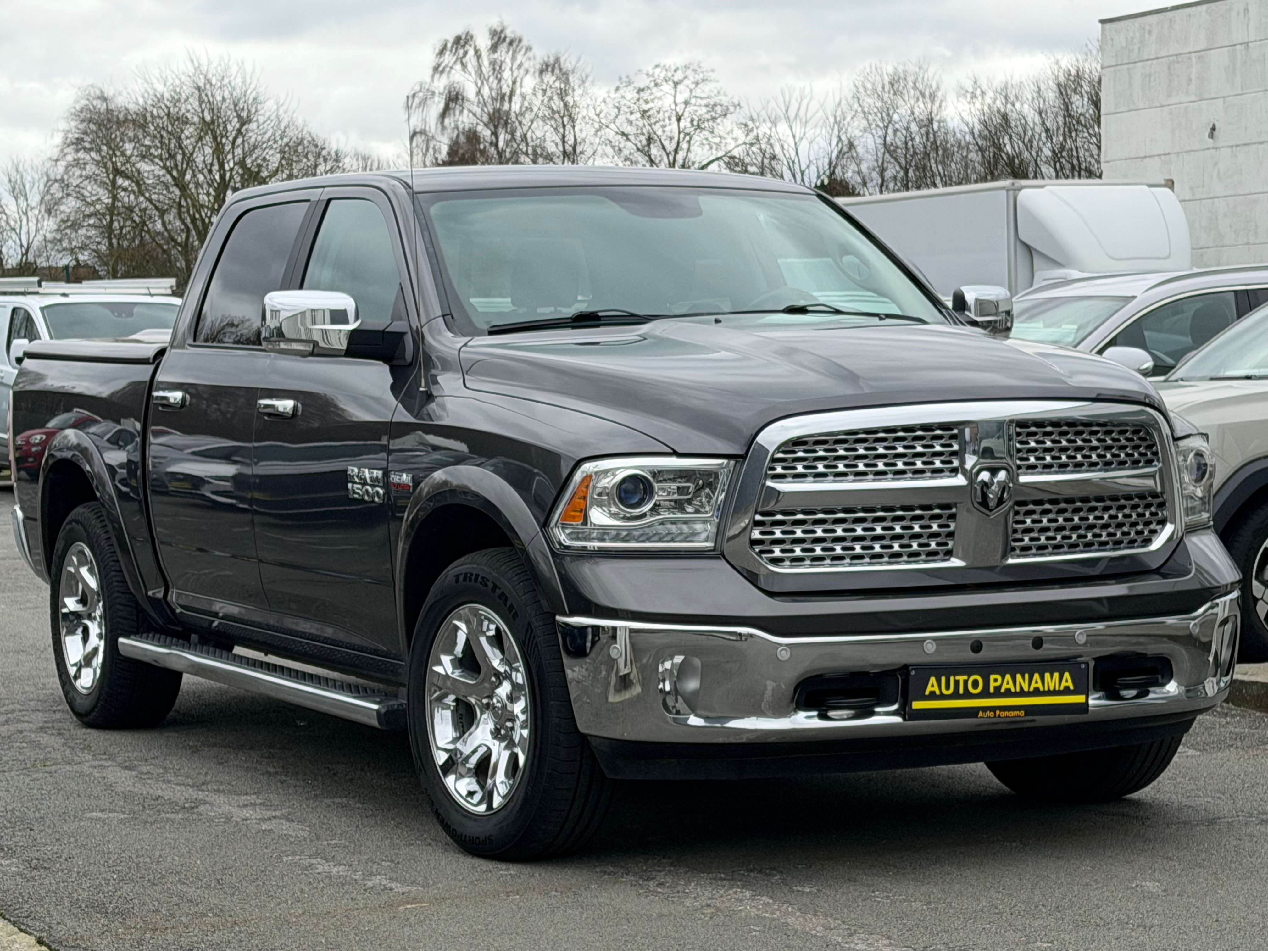 Dodge RAM RAM 5.7 V8 LPG 401CV LARAMIE PNEUMATIQUE CREWCAB