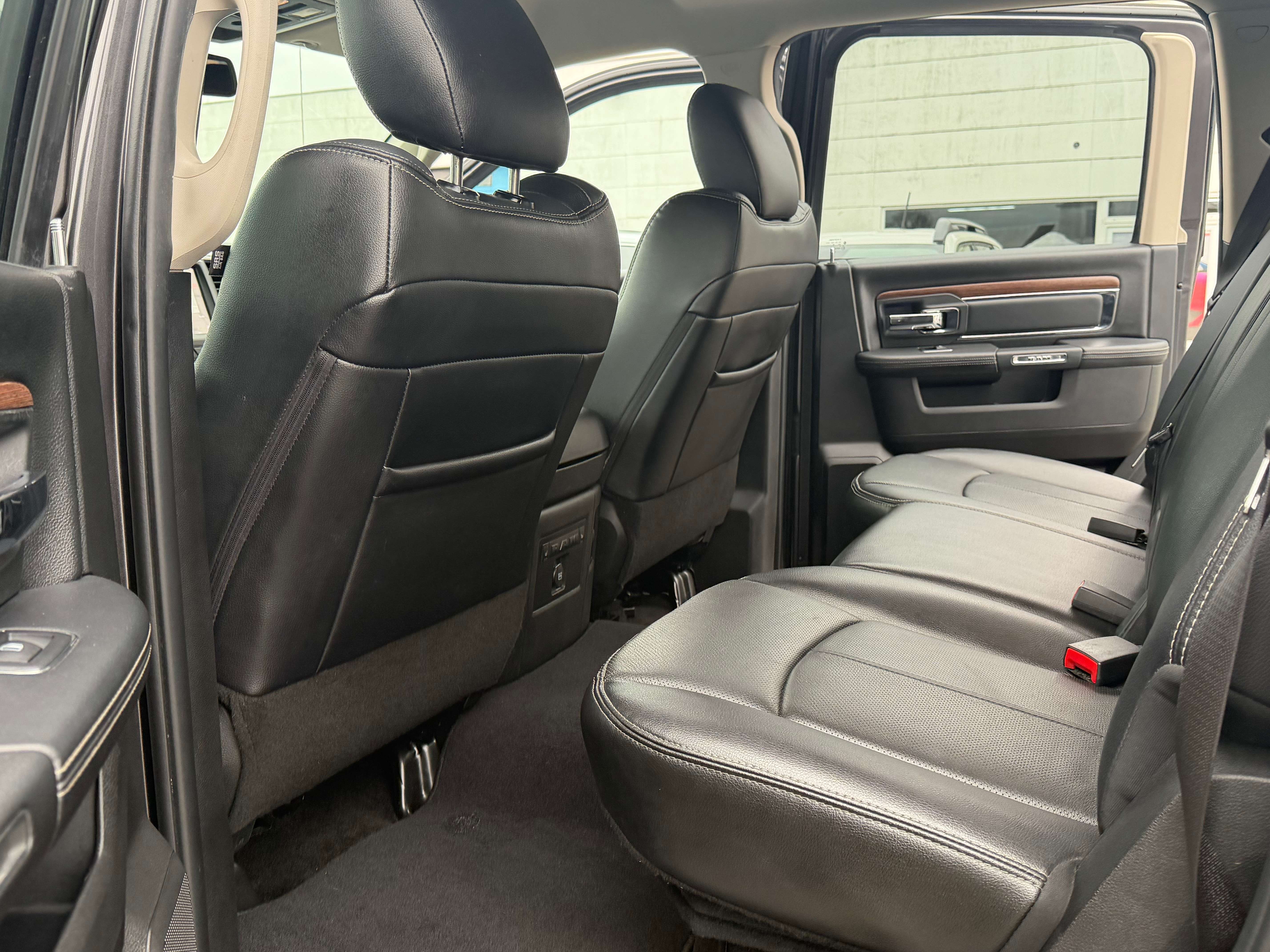 Dodge RAM RAM 5.7 V8 LPG 401CV LARAMIE PNEUMATIQUE CREWCAB