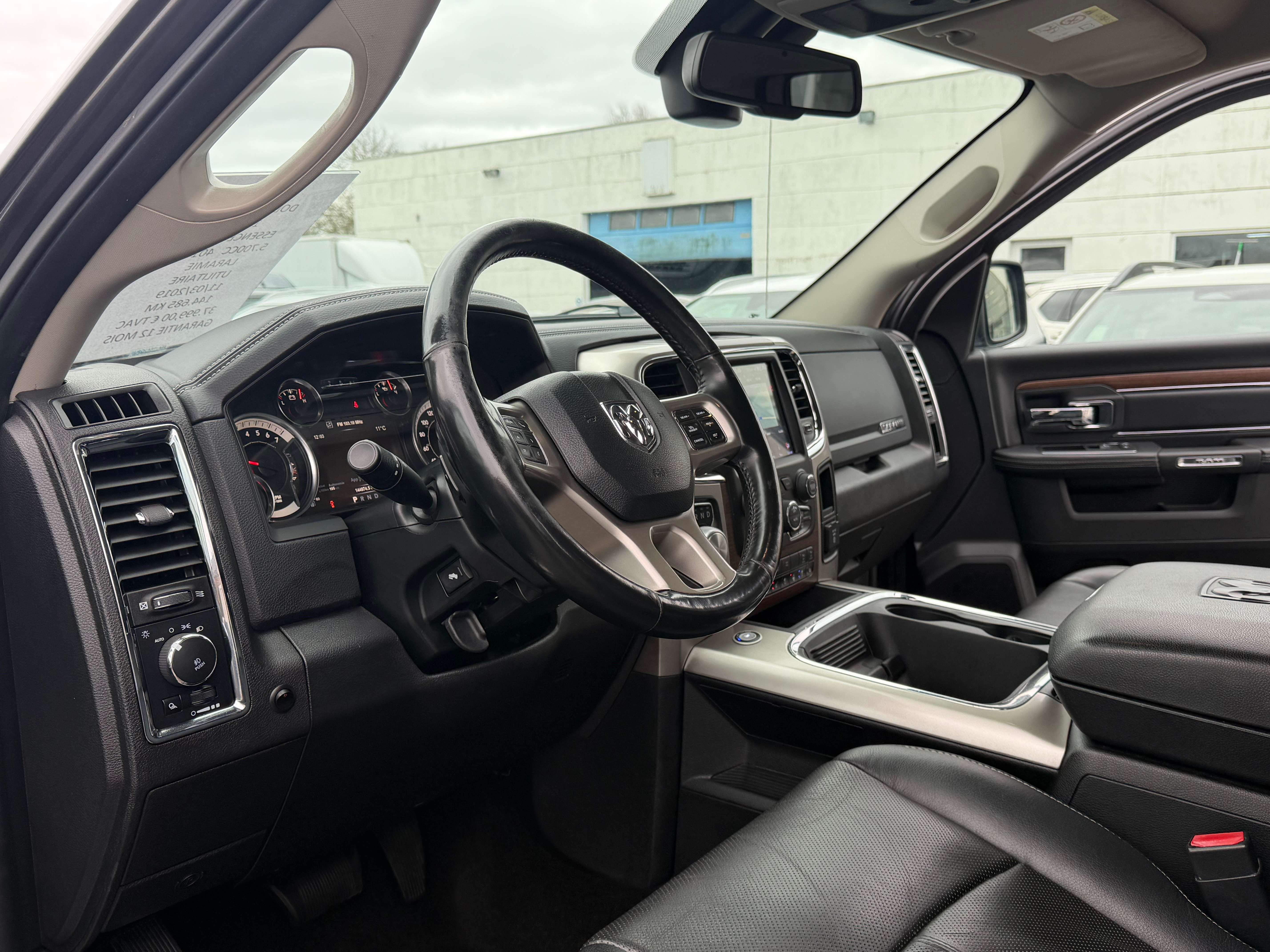 Dodge RAM RAM 5.7 V8 LPG 401CV LARAMIE PNEUMATIQUE CREWCAB