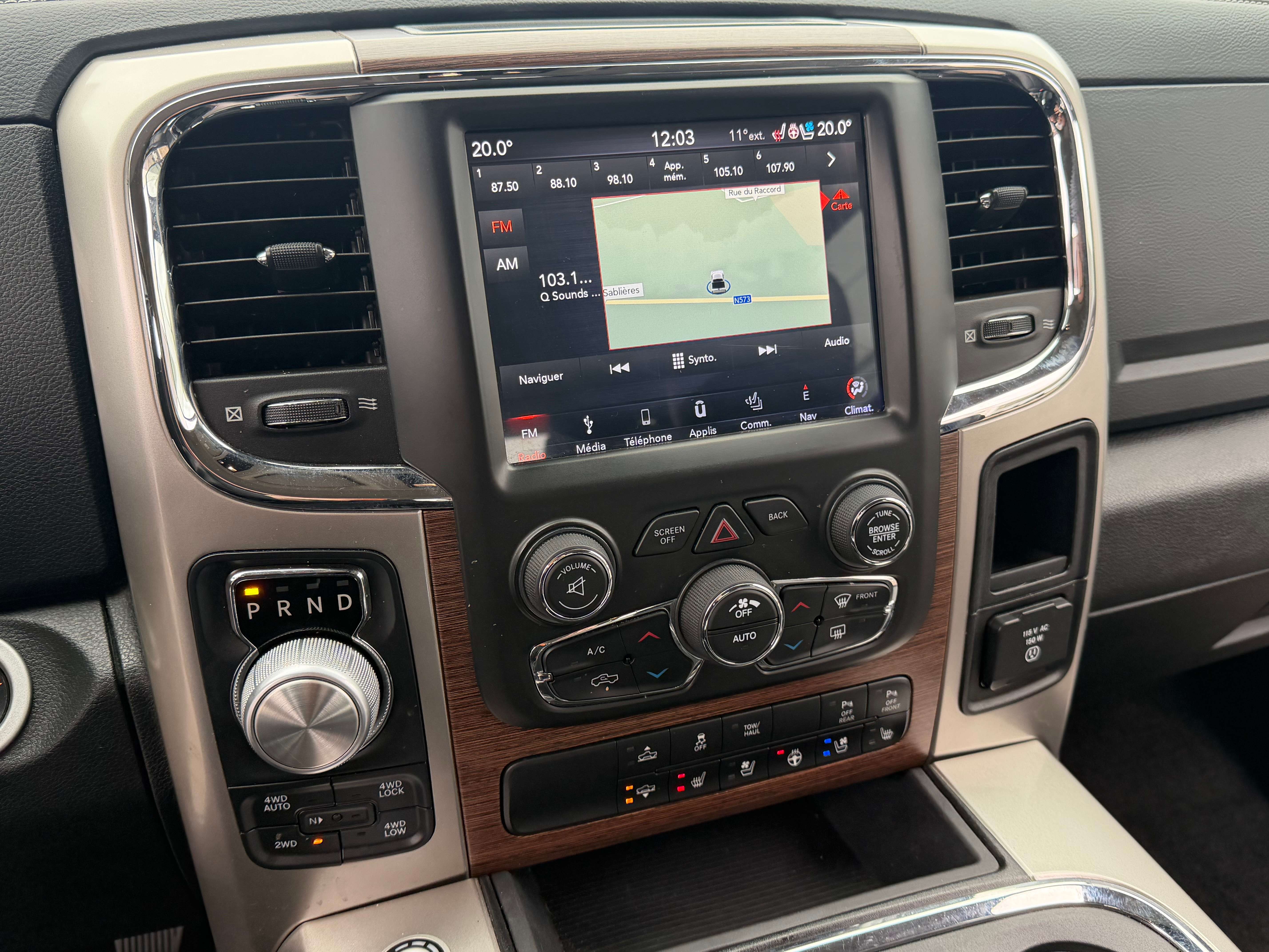 Dodge RAM RAM 5.7 V8 LPG 401CV LARAMIE PNEUMATIQUE CREWCAB