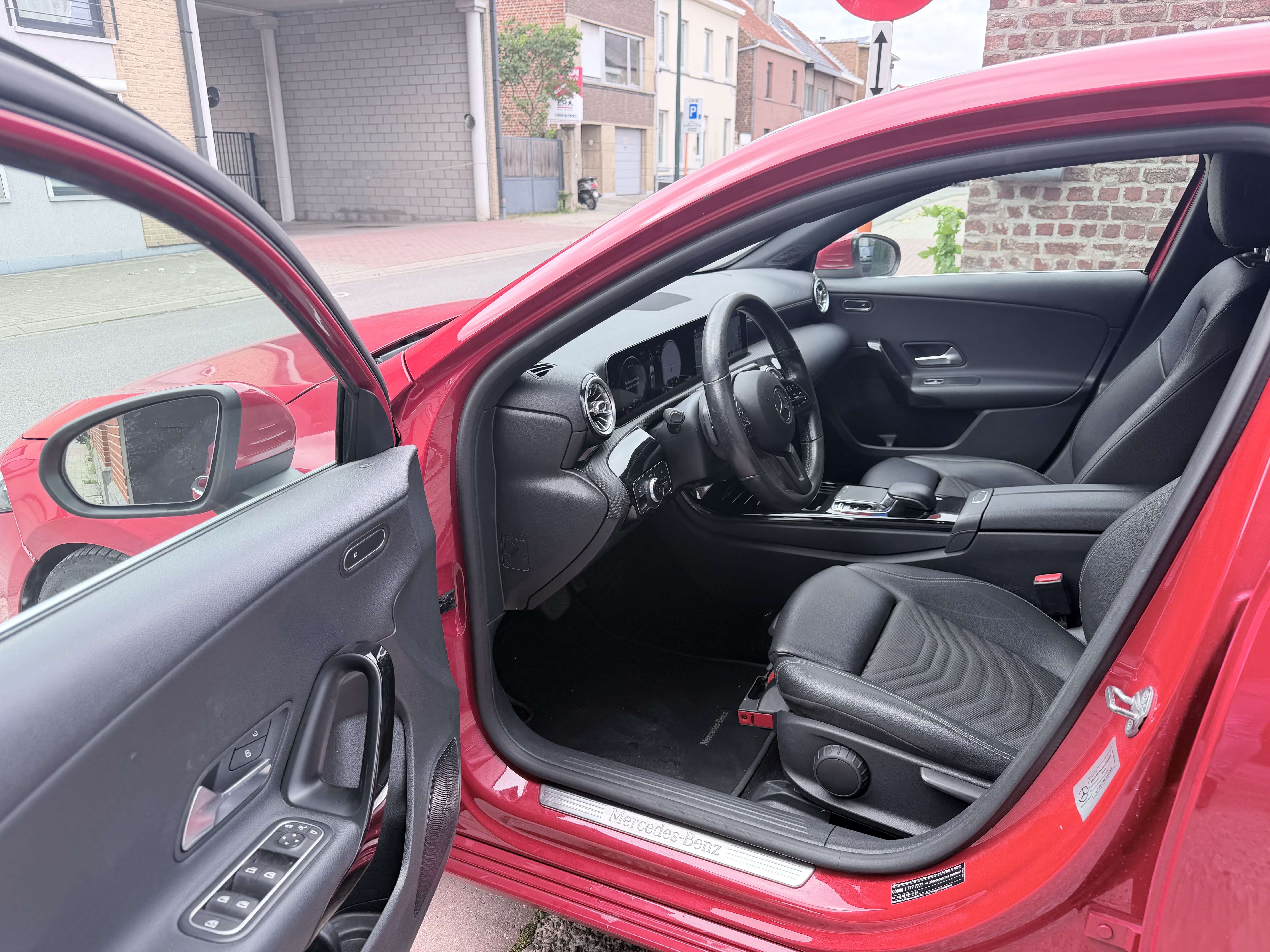 Mercedes-Benz A 180 EDITION AUTOMAAT | CARPLAY | AIRCO | NAVI | CRUISE