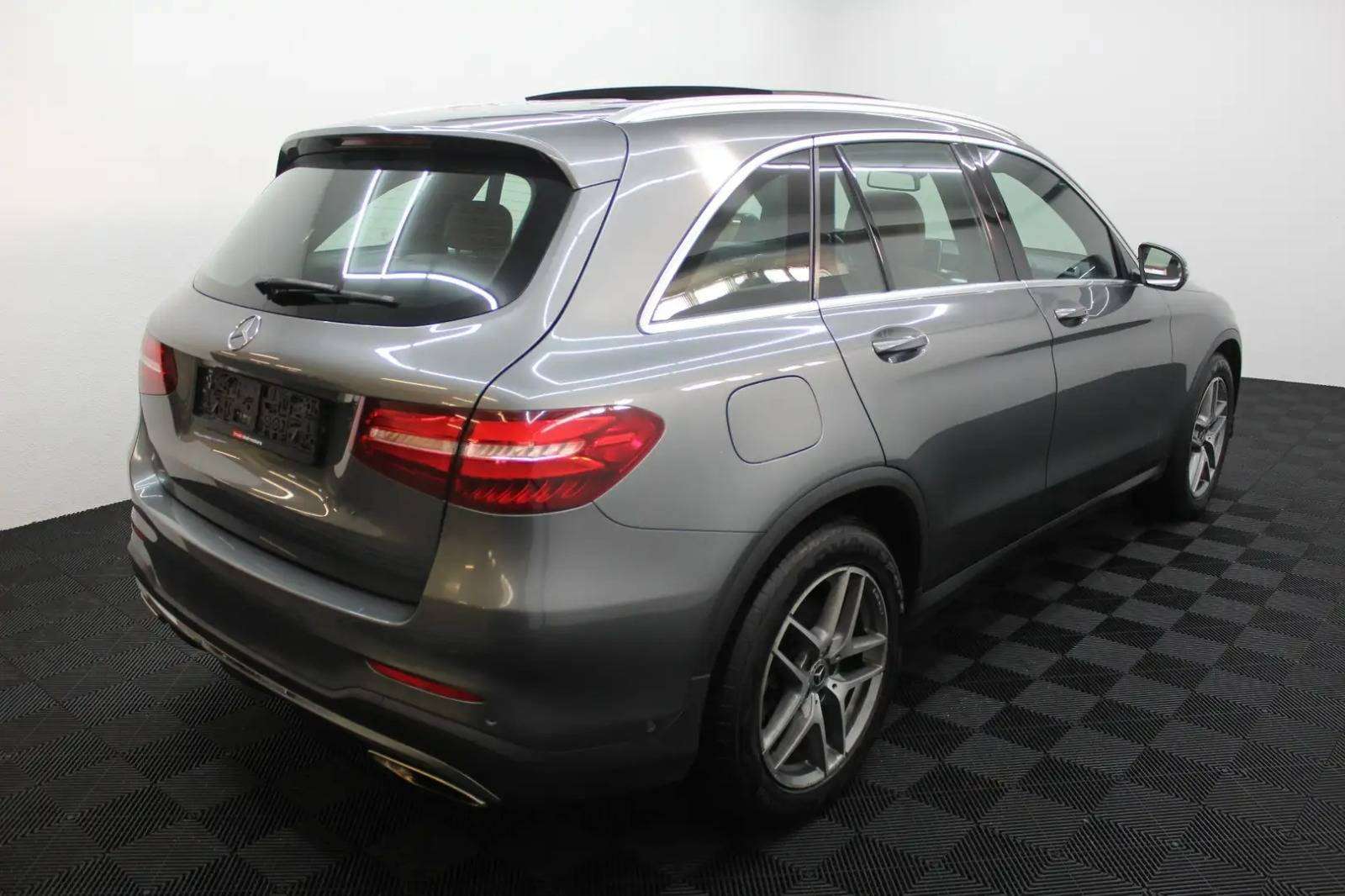 Mercedes-Benz GLC 250 GLC 250 4-Matic * AMG * PANO * GARANTIE *