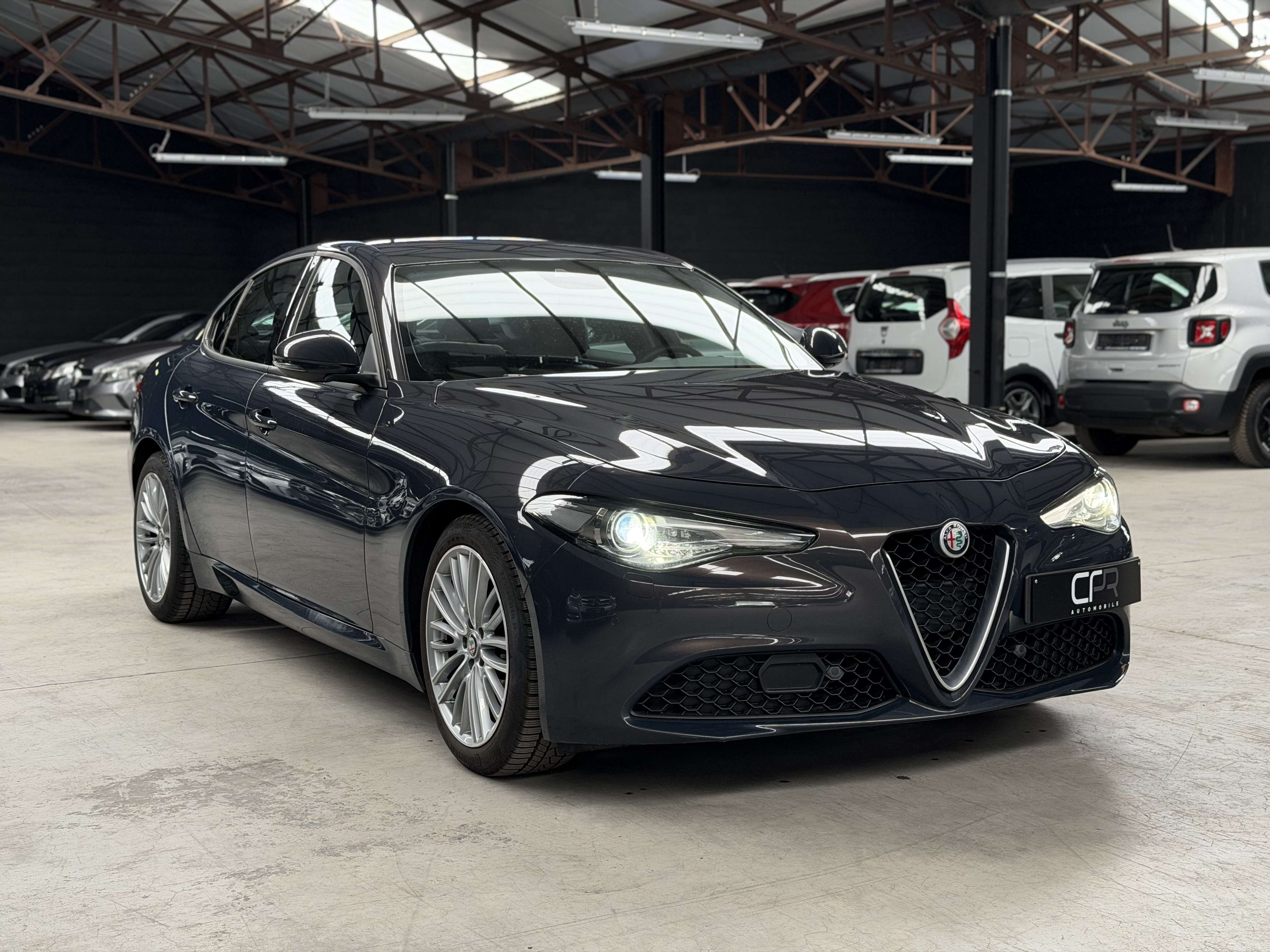Alfa Romeo Giulia 2.2 JTDm * GPS * RADAR * LED * CUIR PARTIEL * GARANTIE